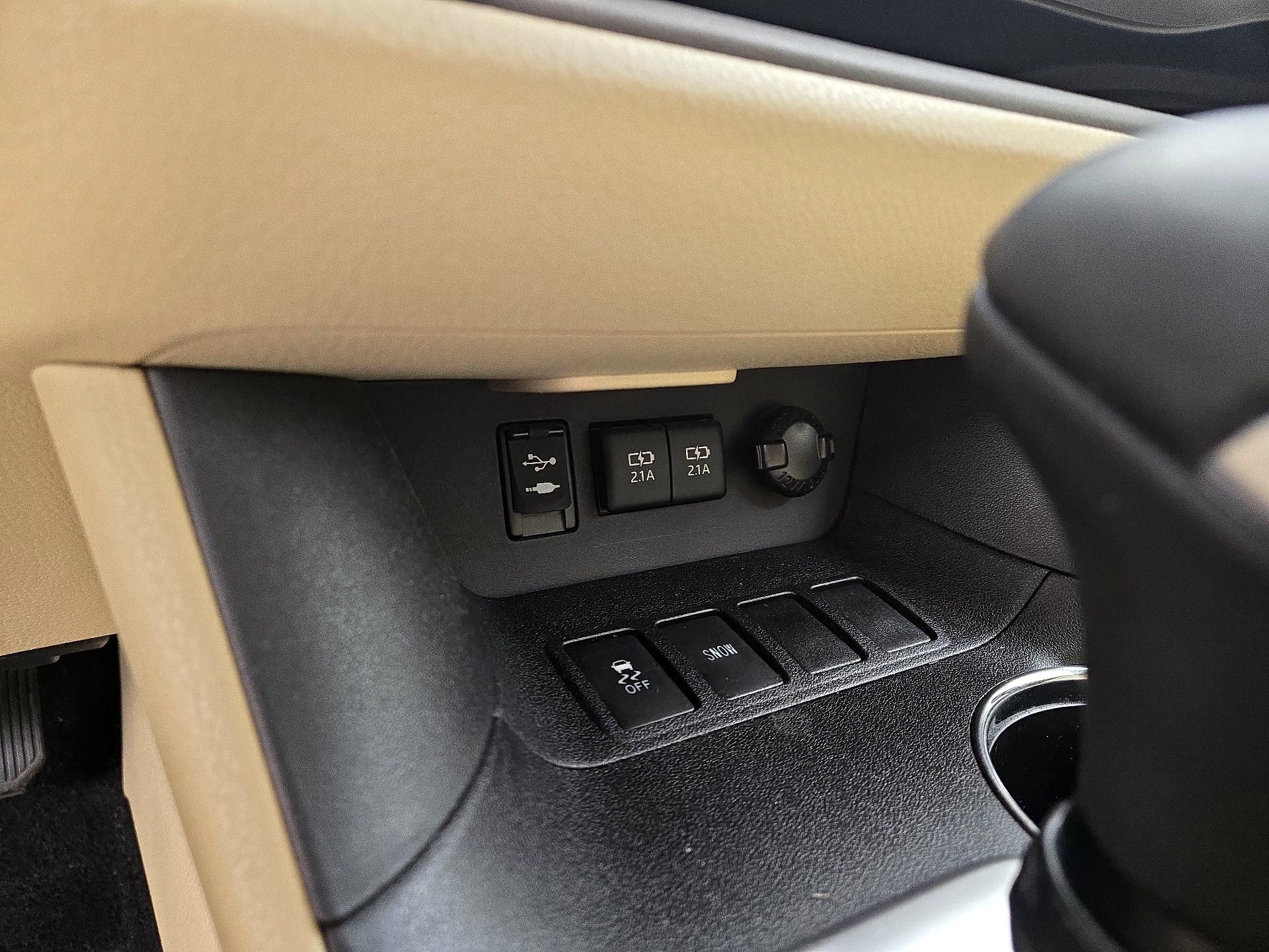 Thumbnail: 2018 Toyota Highlander - 19