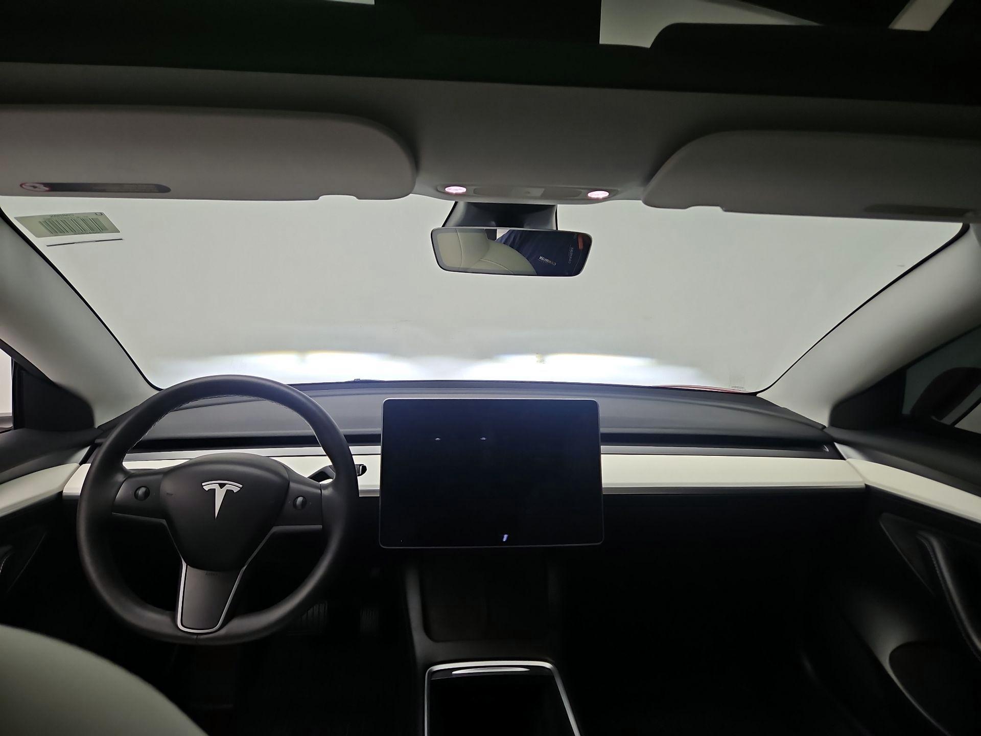 Thumbnail: 2023 Tesla Model 3 - 9