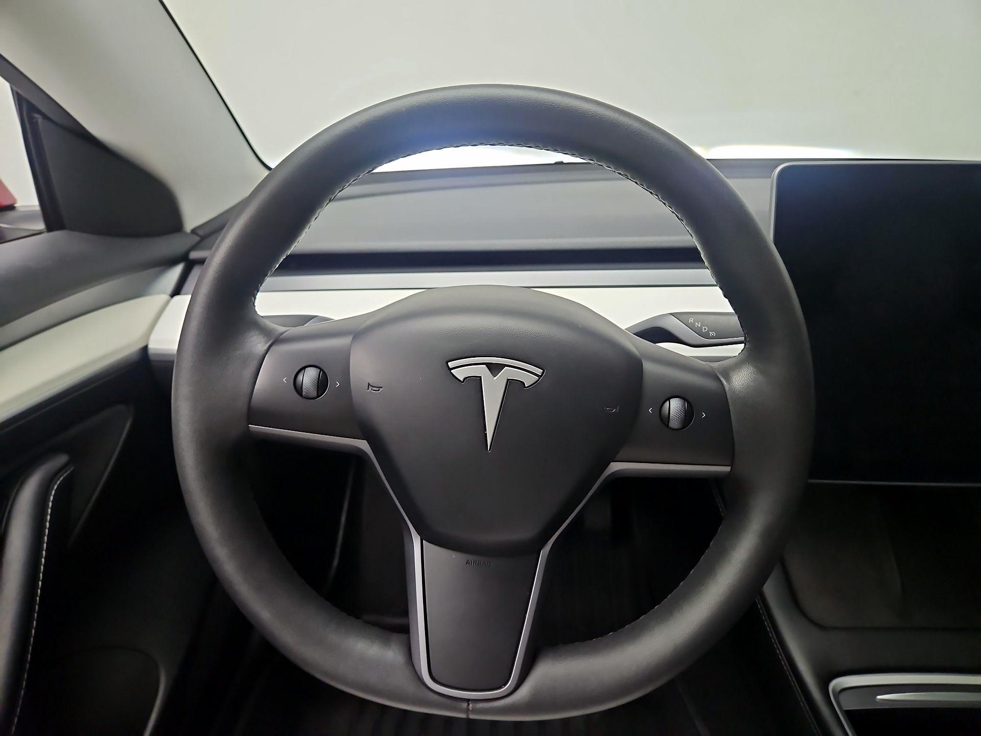 Thumbnail: 2023 Tesla Model 3 - 10