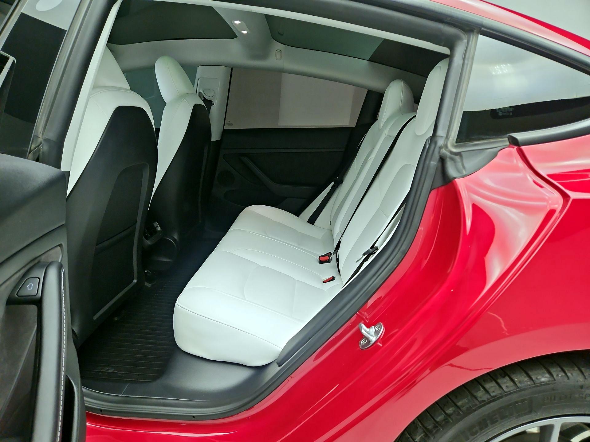 Thumbnail: 2023 Tesla Model 3 - 19