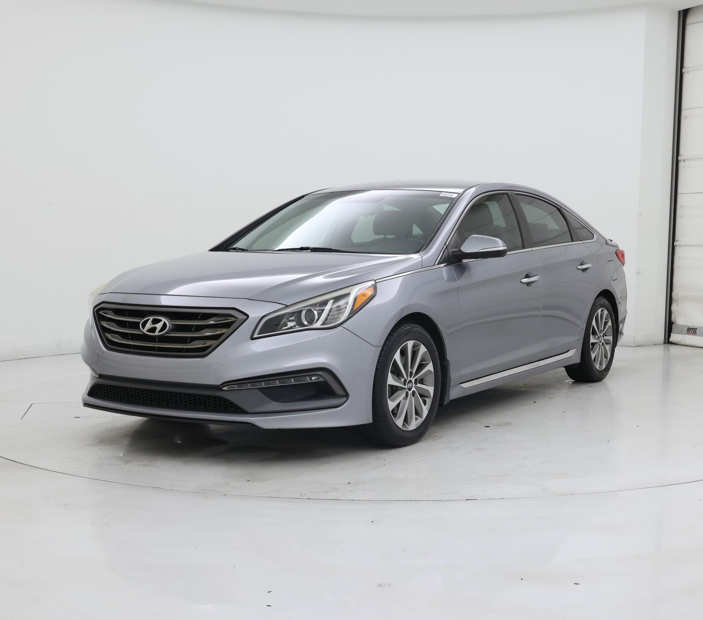 Thumbnail: 2016 Hyundai Sonata - 4