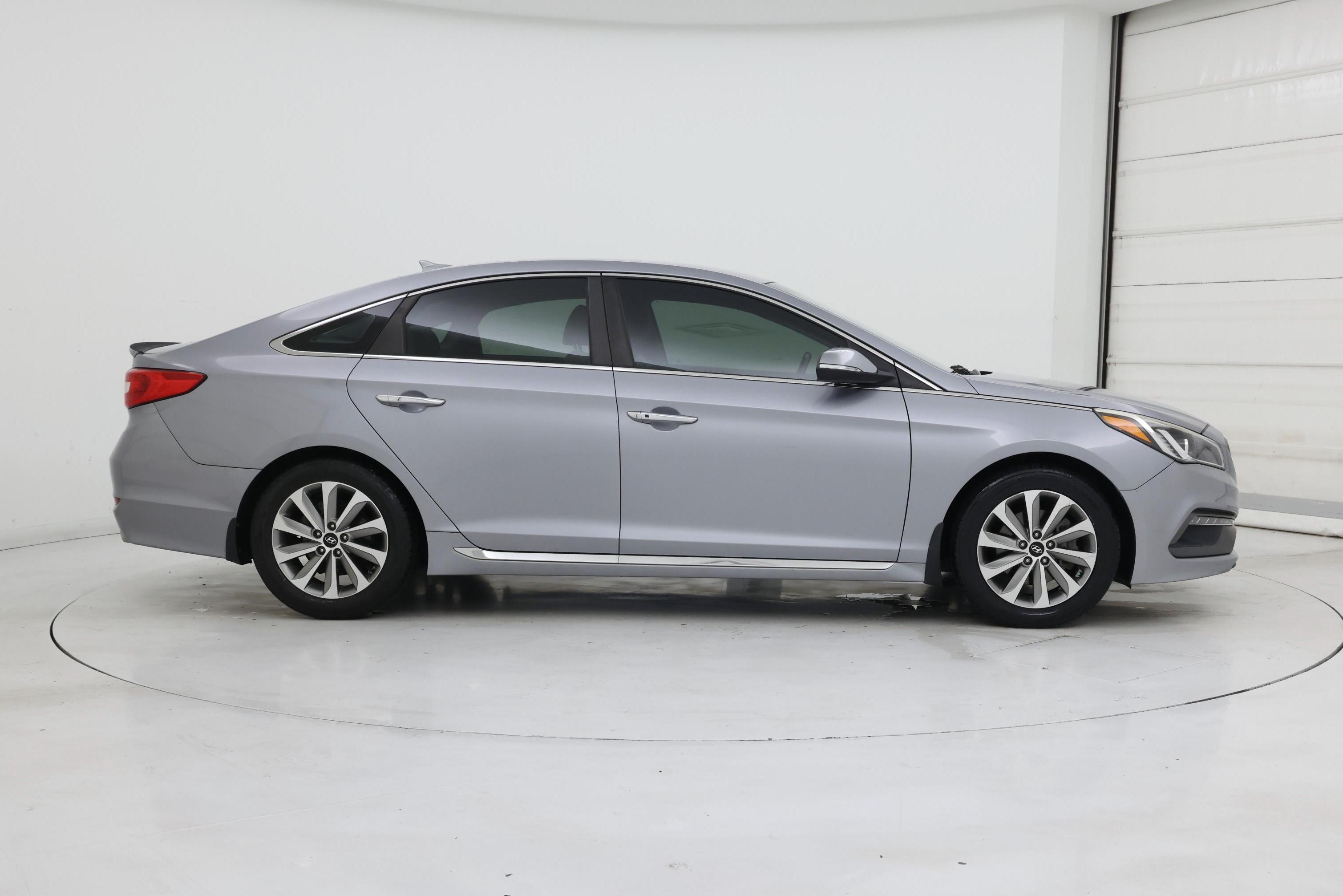 Thumbnail: 2016 Hyundai Sonata - 7