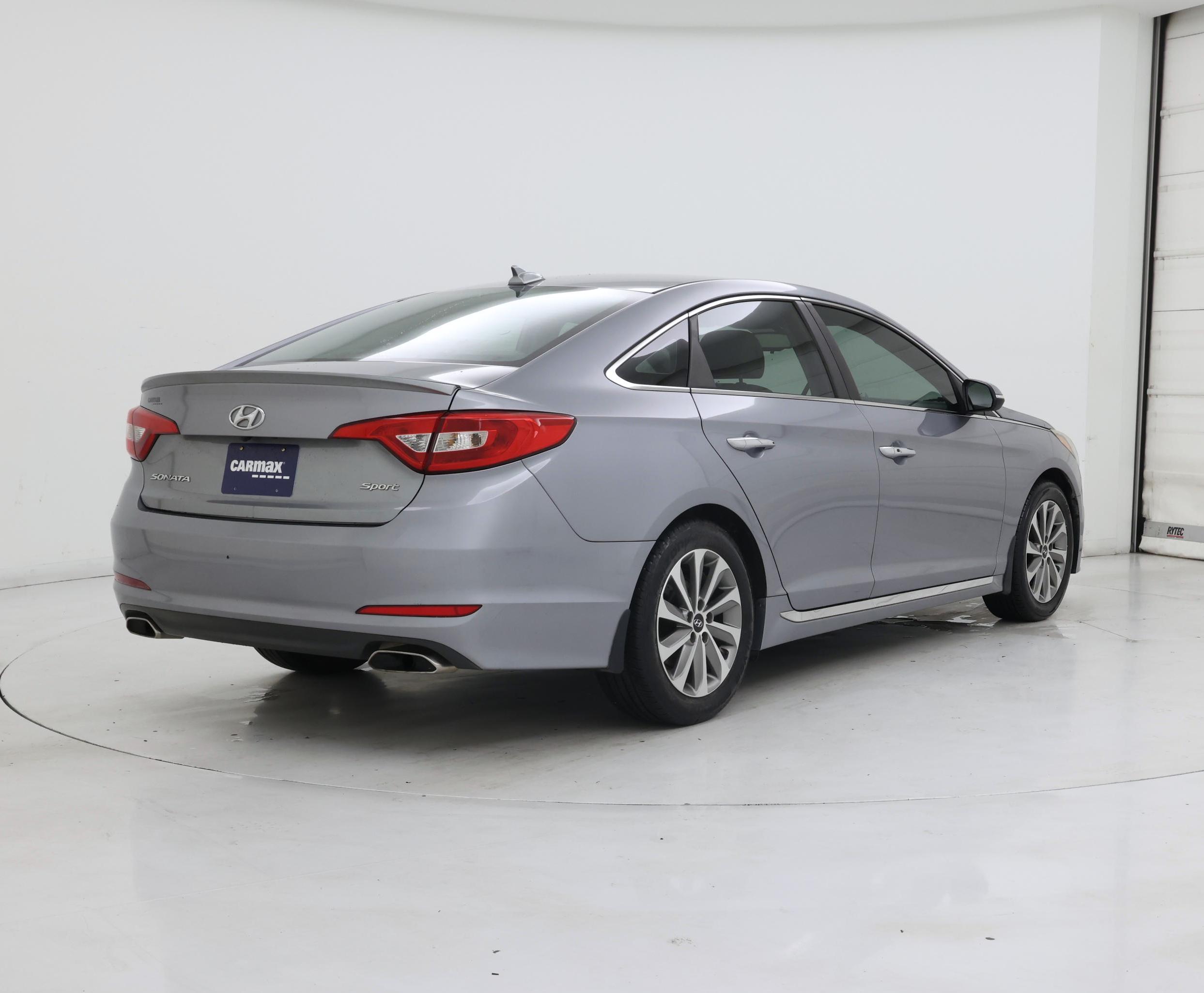 Thumbnail: 2016 Hyundai Sonata - 8