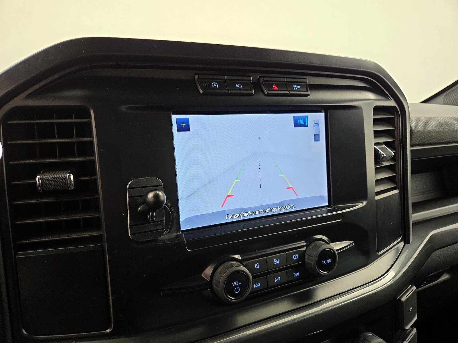 2023 Ford F-150 XL - Photo 16