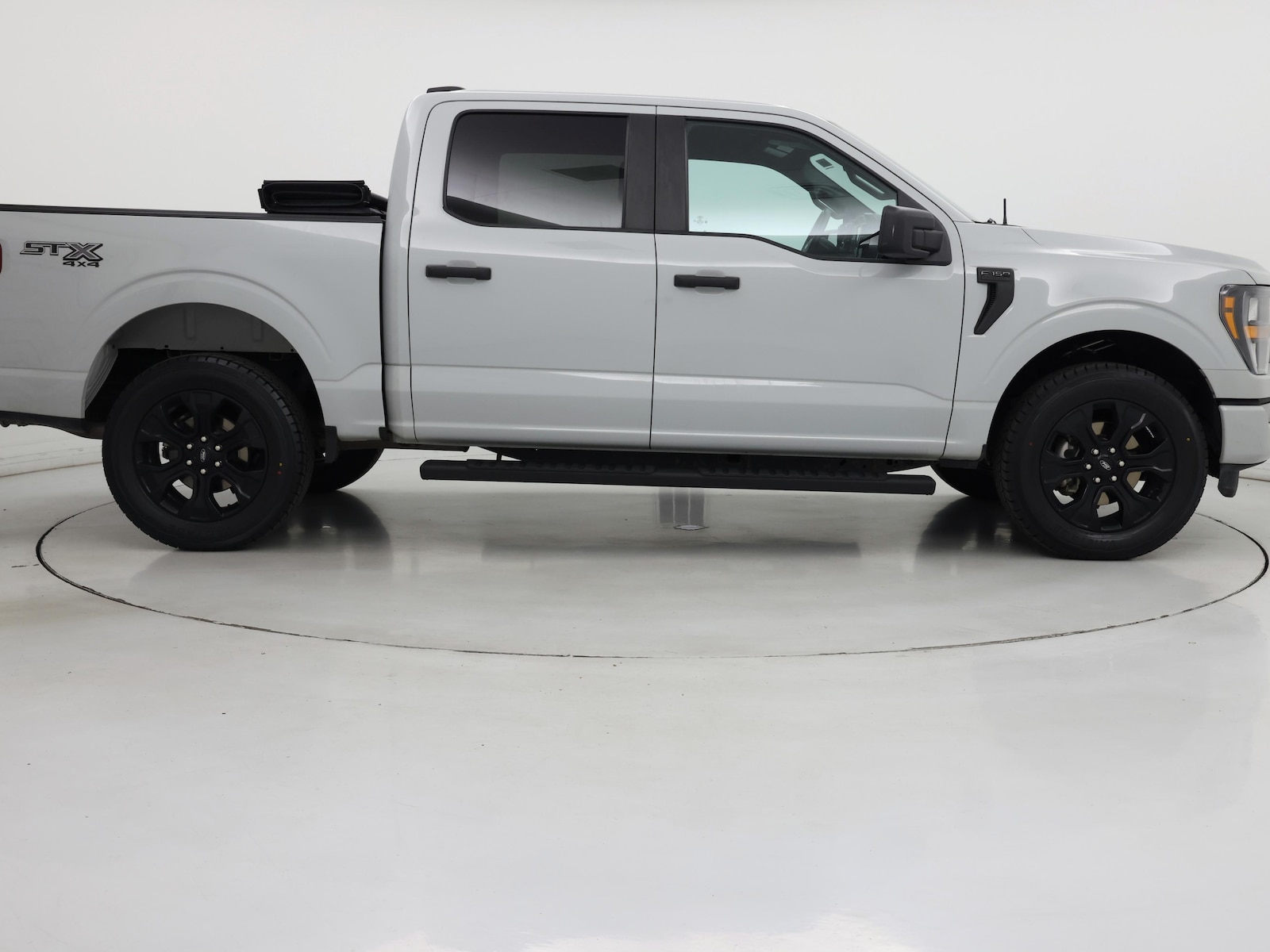 2023 Ford F-150 XL - Photo 8
