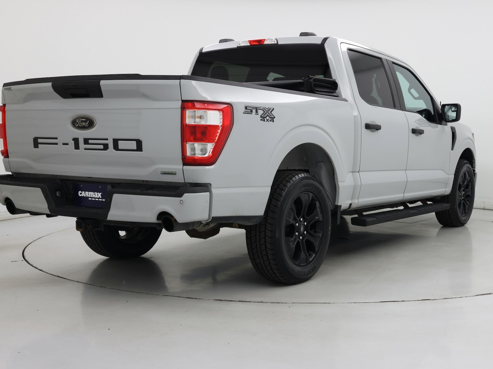 2023 Ford F-150 XL - Photo 9