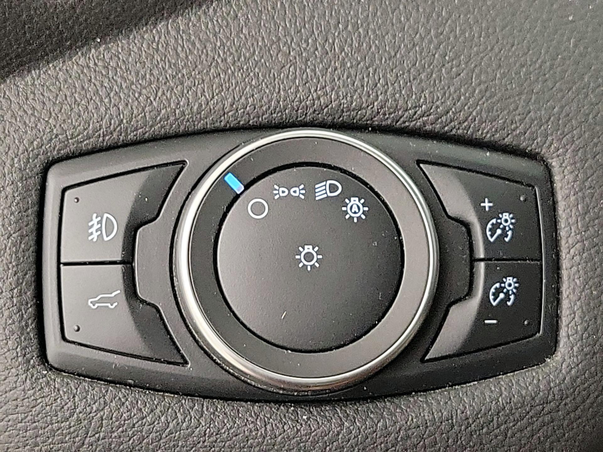 Thumbnail: 2019 Ford Escape - 13