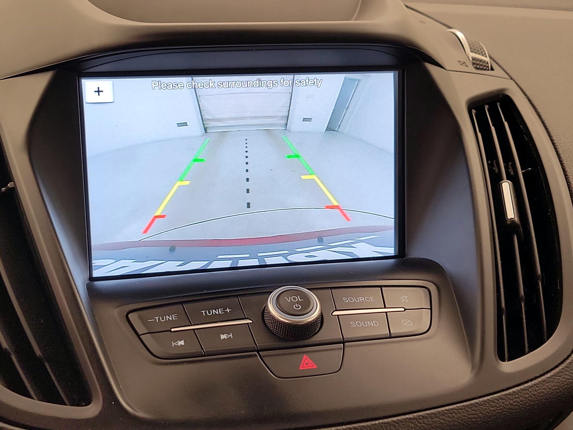 Thumbnail: 2019 Ford Escape - 14