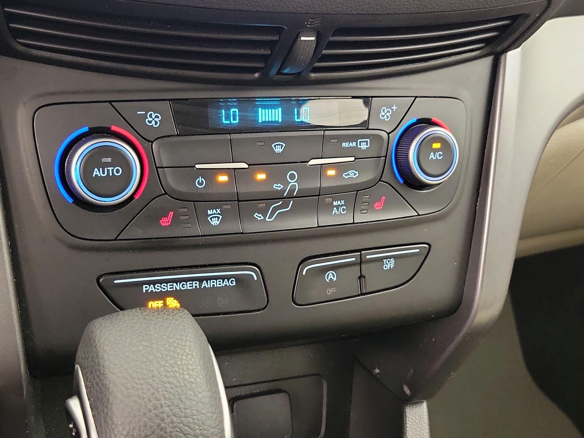 Thumbnail: 2019 Ford Escape - 16