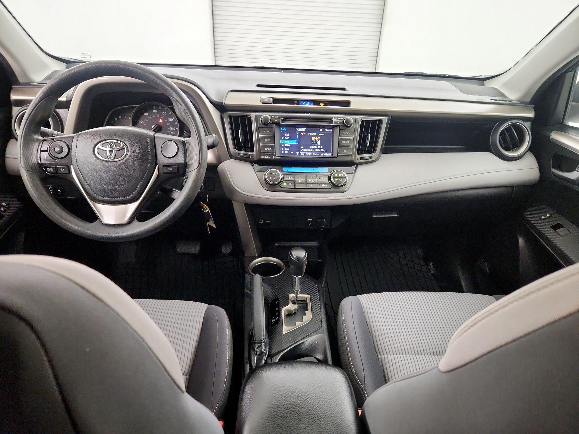 Thumbnail: 2014 Toyota RAV4 - 9