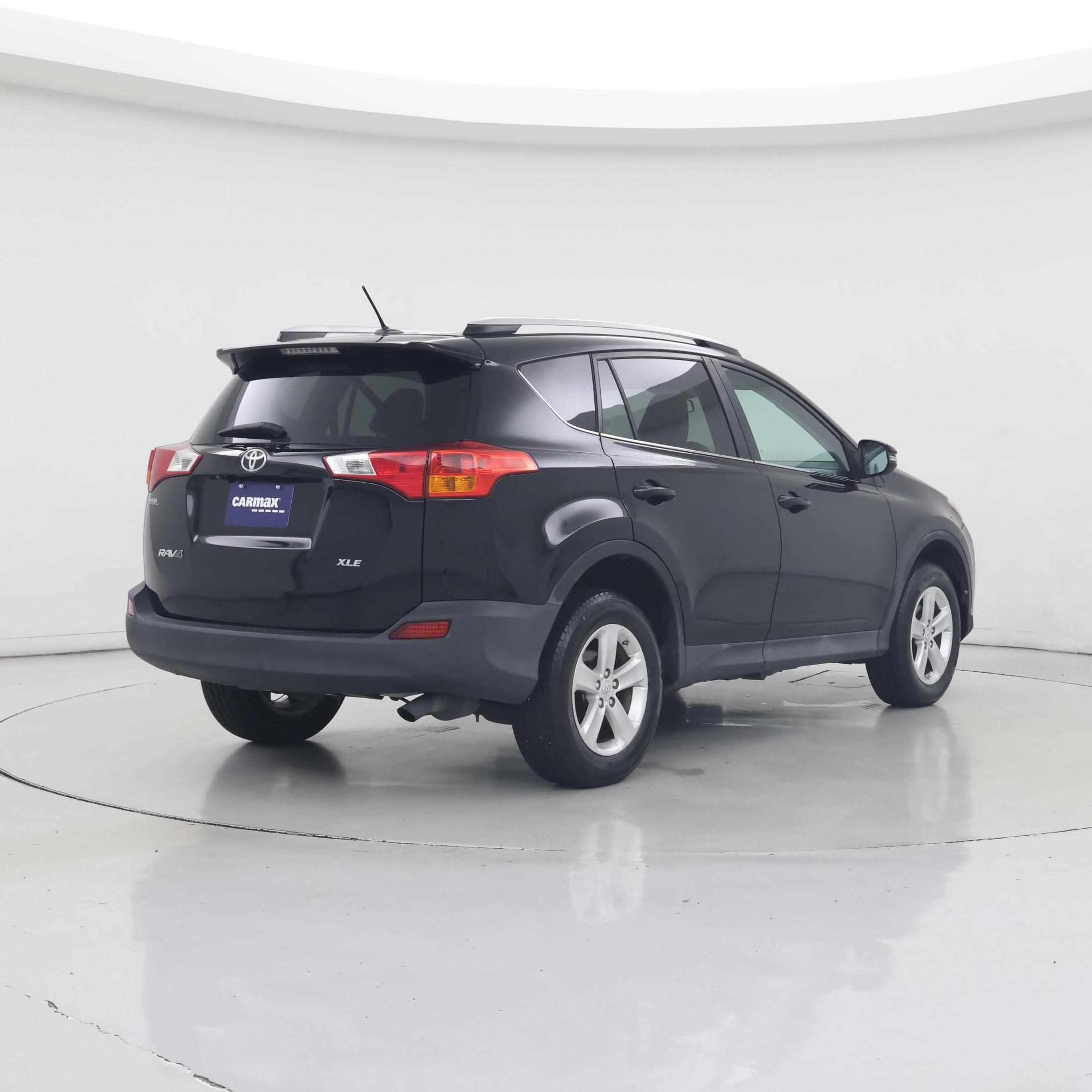 Thumbnail: 2014 Toyota RAV4 - 8