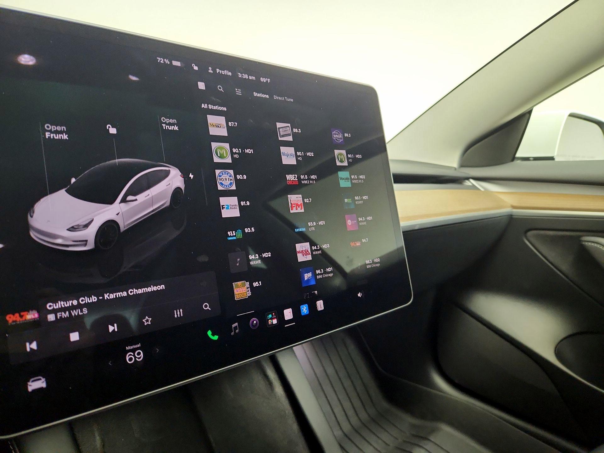 Thumbnail: 2023 Tesla Model 3 - 15