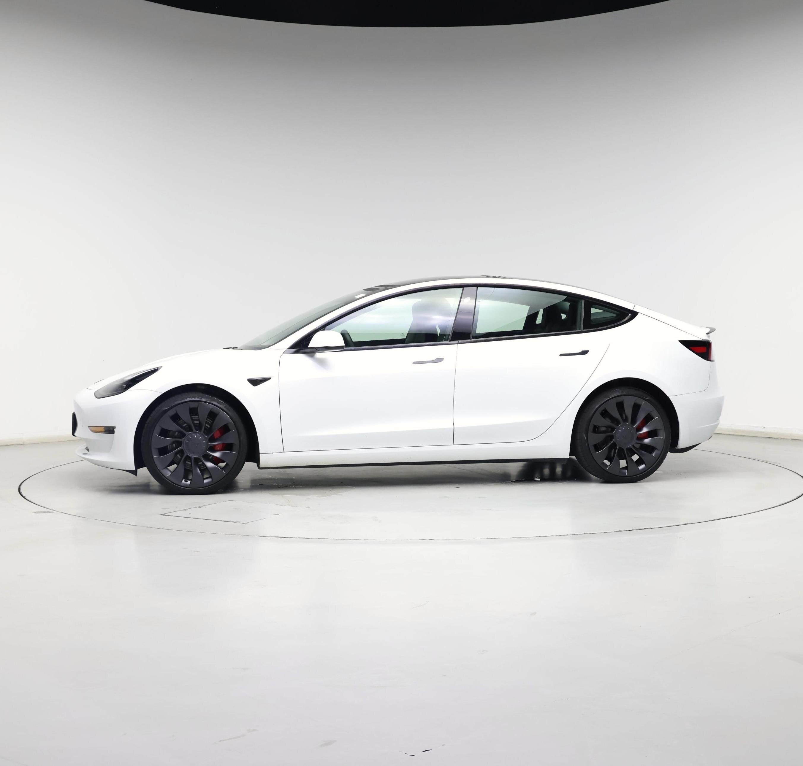 Thumbnail: 2023 Tesla Model 3 - 3