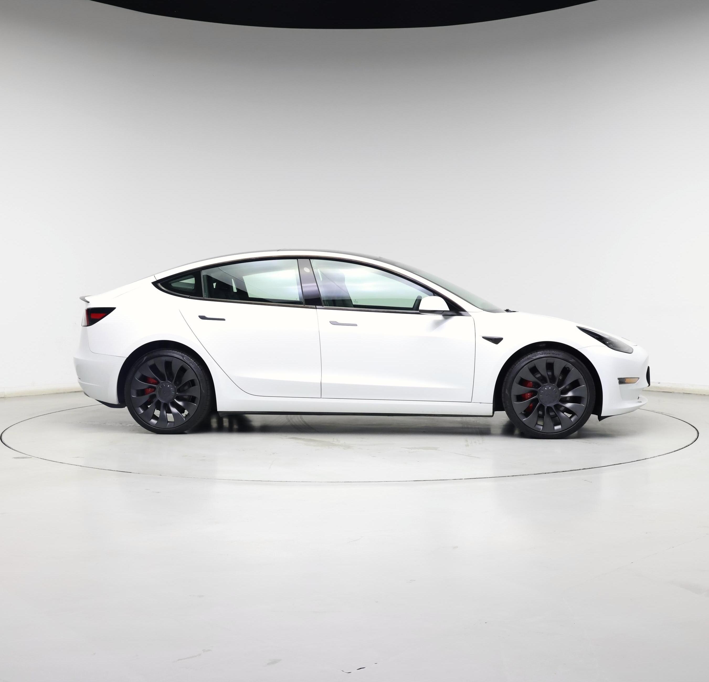 Thumbnail: 2023 Tesla Model 3 - 7