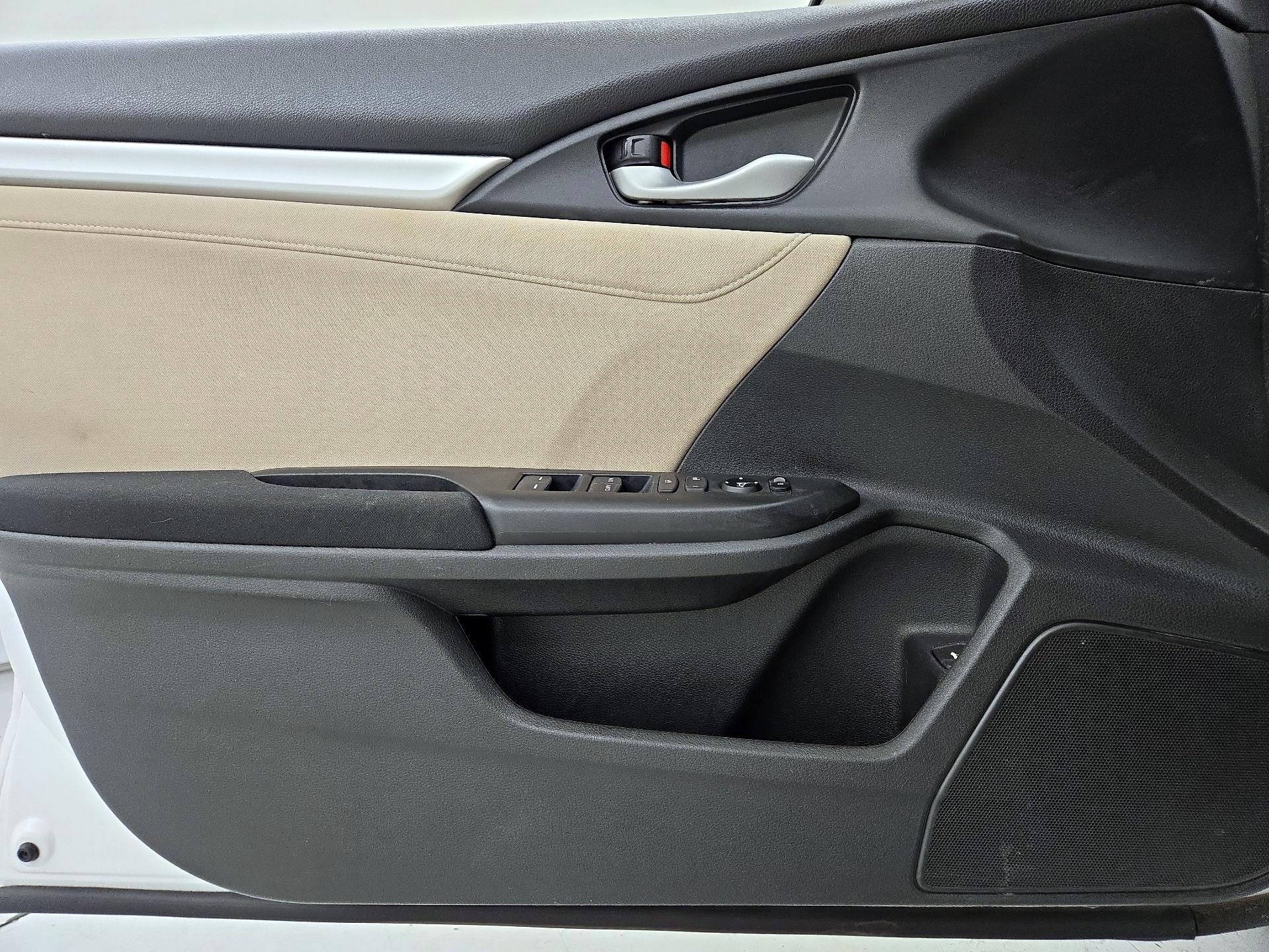 Thumbnail: 2017 Honda Civic - 12