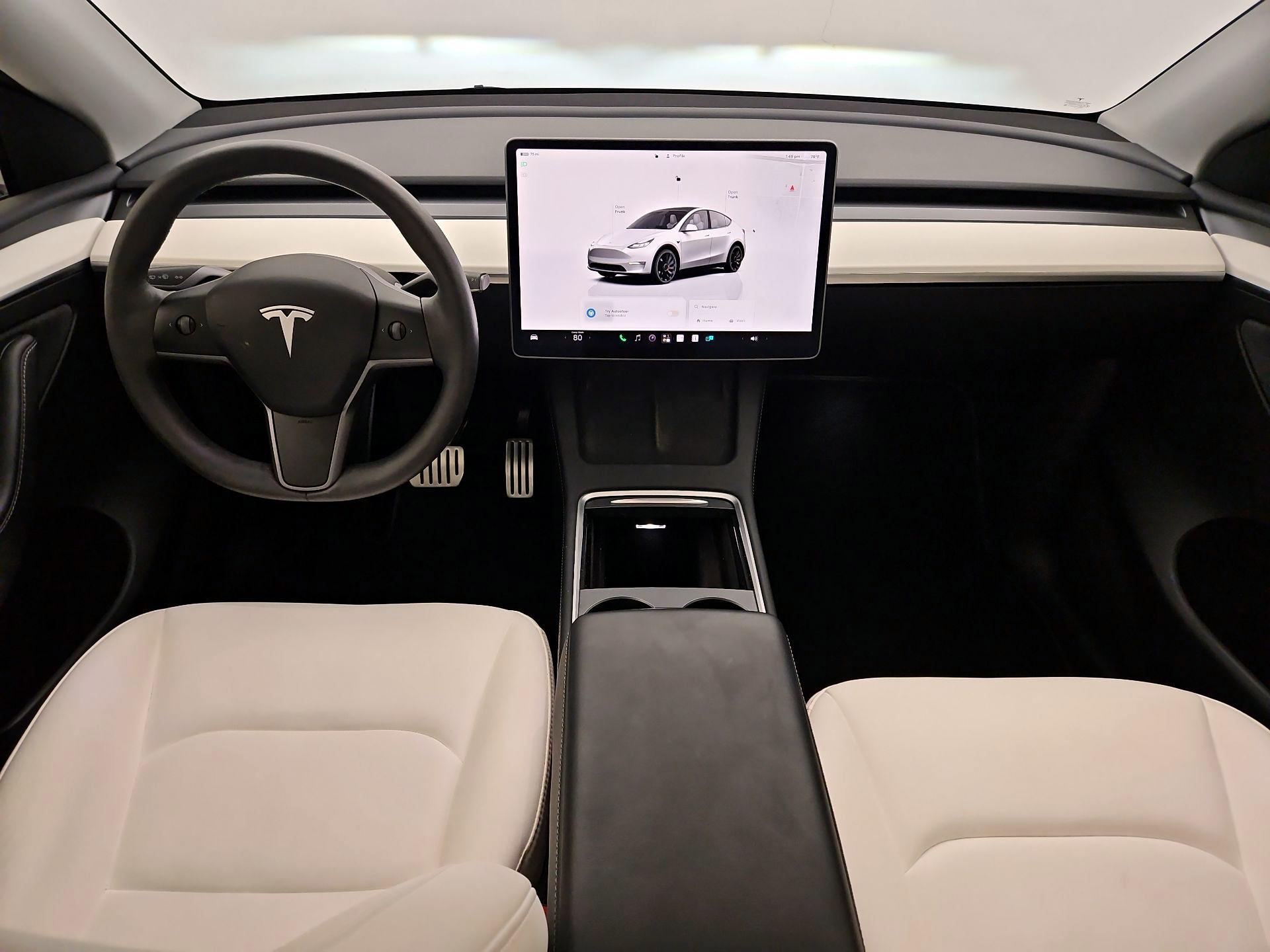 Thumbnail: 2023 Tesla Model Y - 9