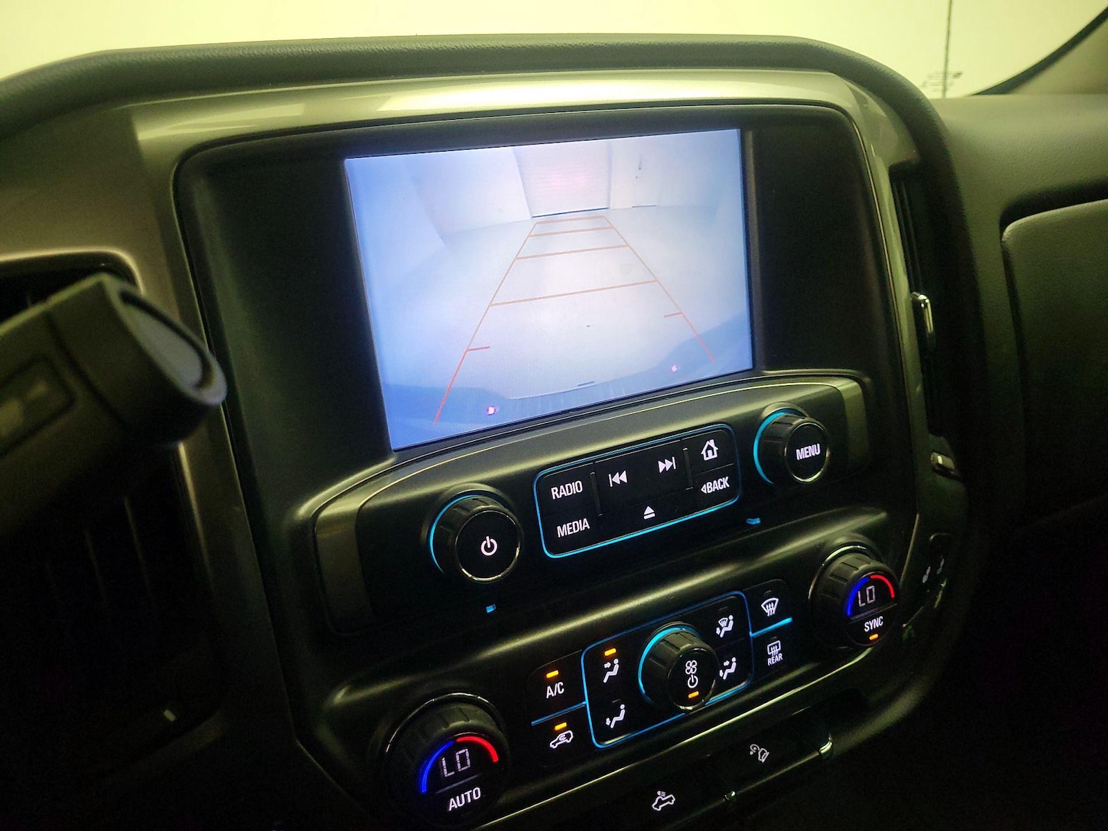 2018 Chevrolet Silverado 1500 LT Z71 - Photo 15