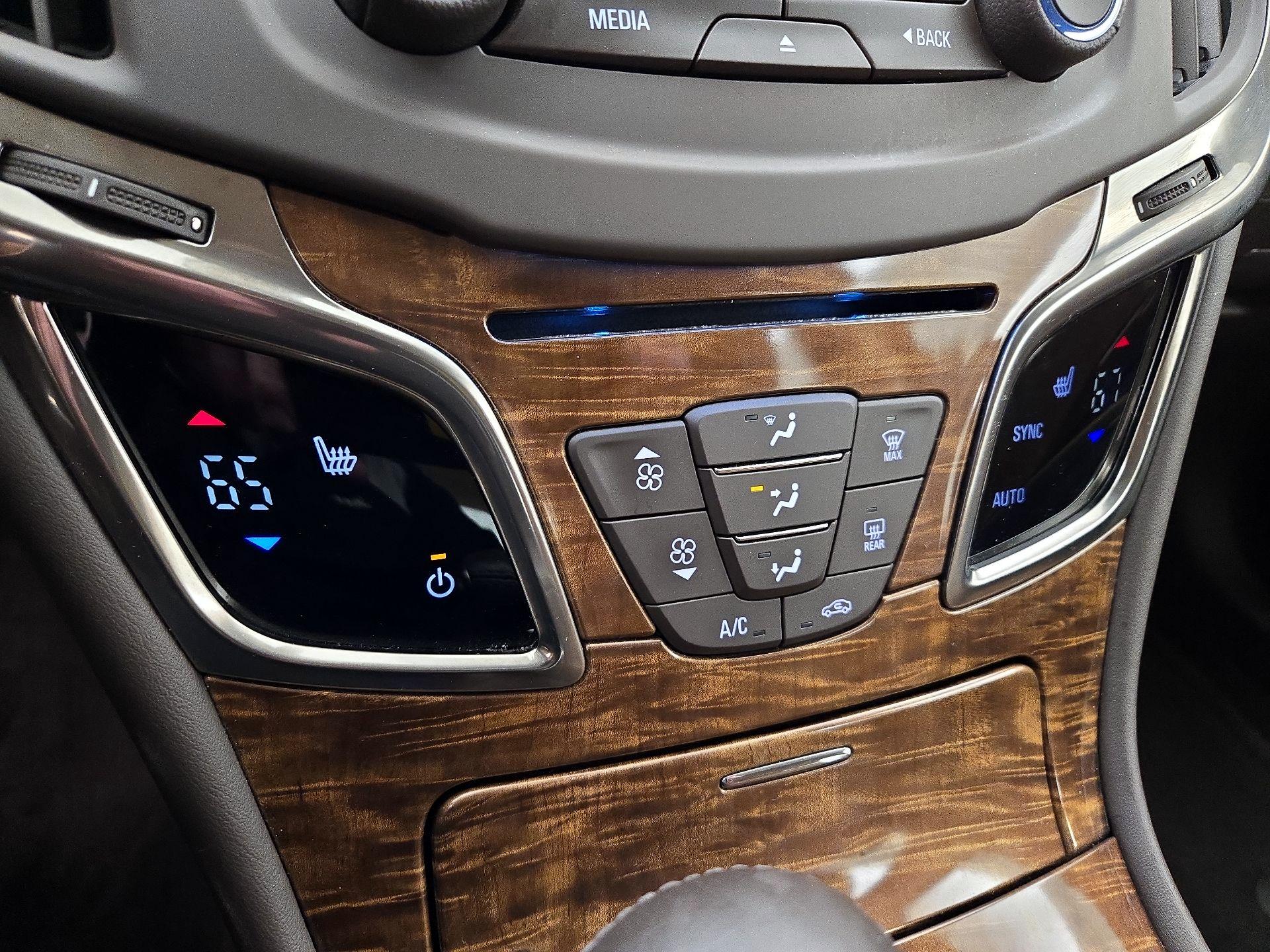 Thumbnail: 2014 Buick LaCrosse - 17