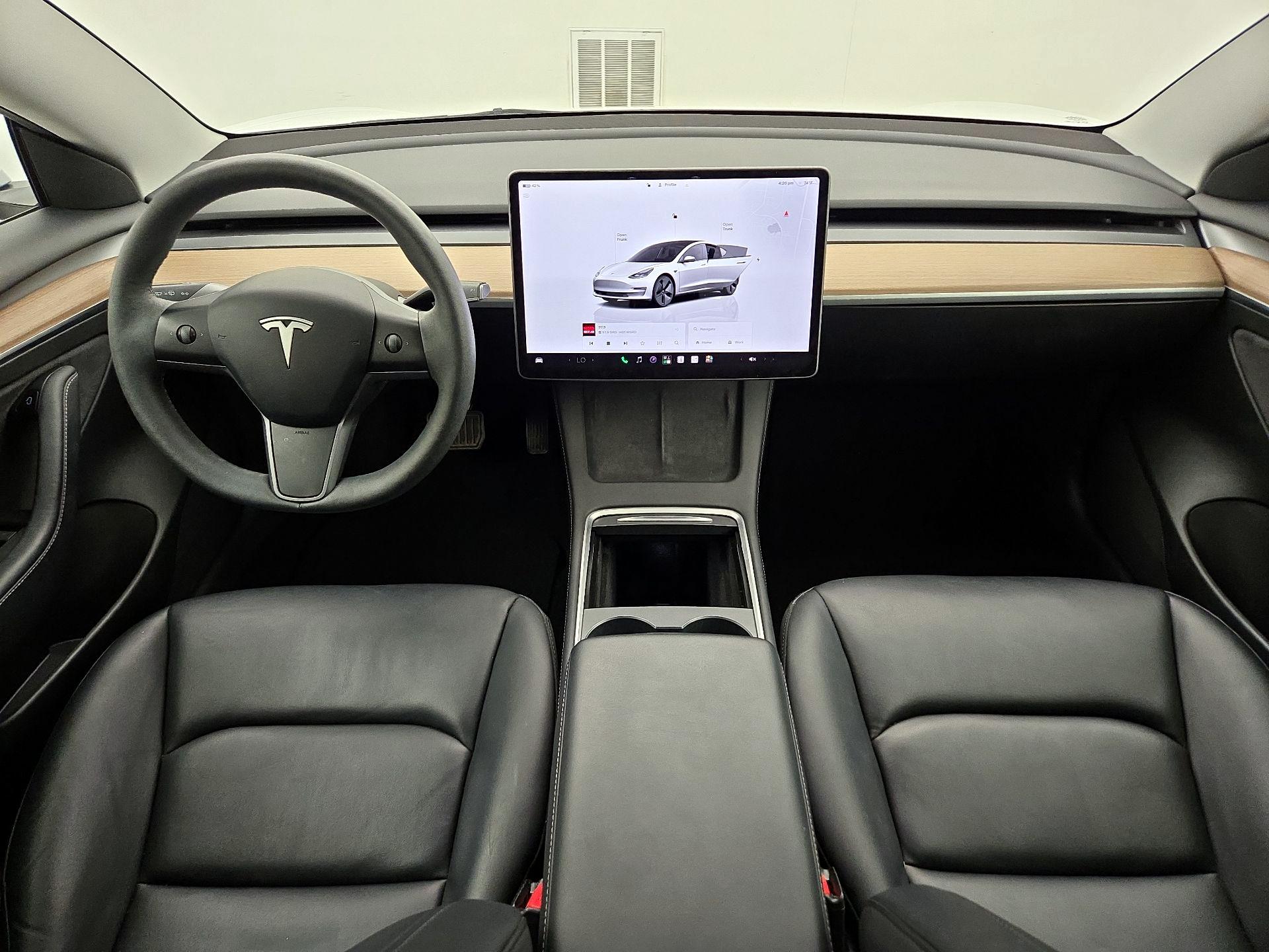 Thumbnail: 2023 Tesla Model 3 - 9
