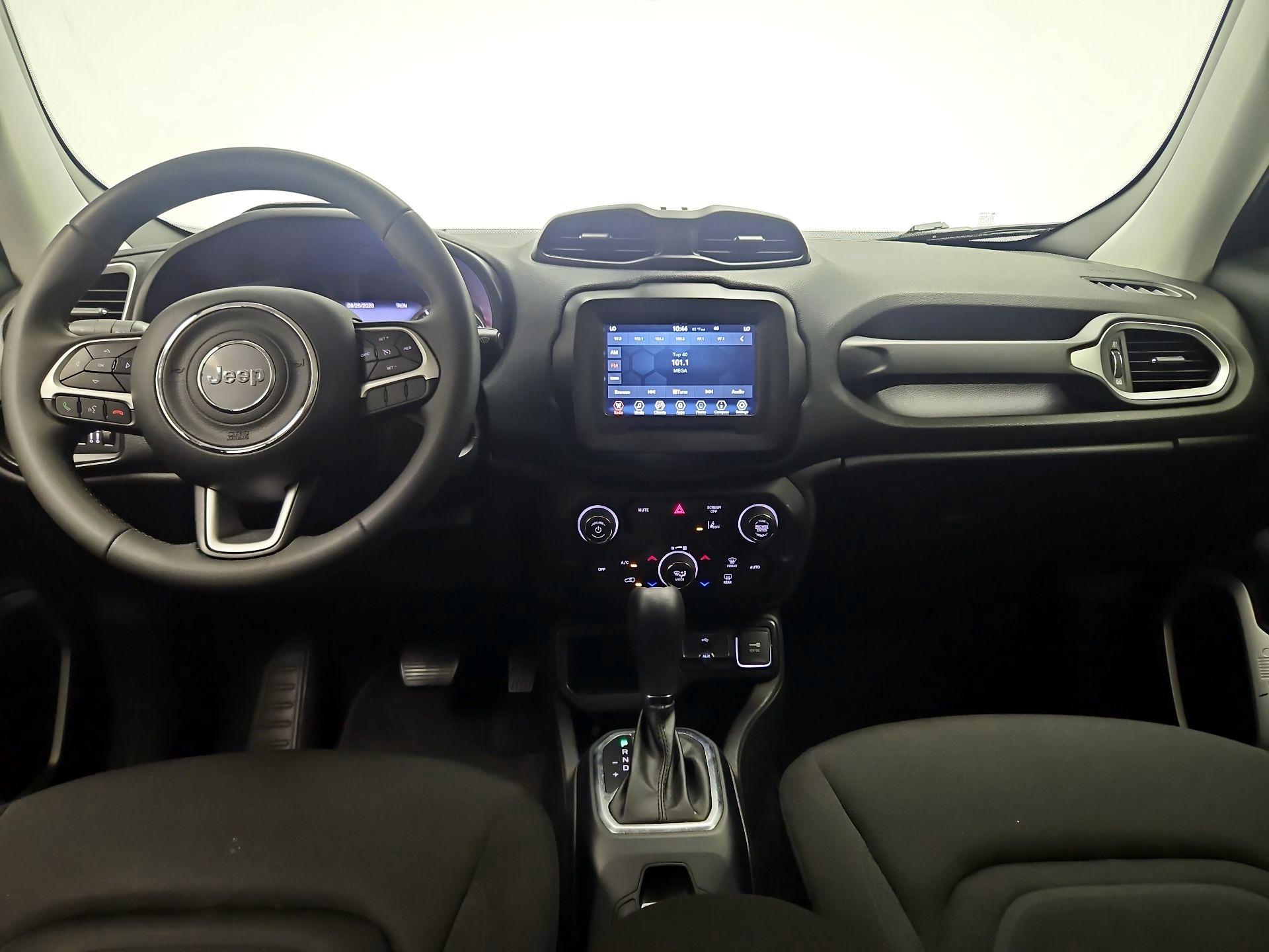 Thumbnail: 2021 Jeep Renegade - 9