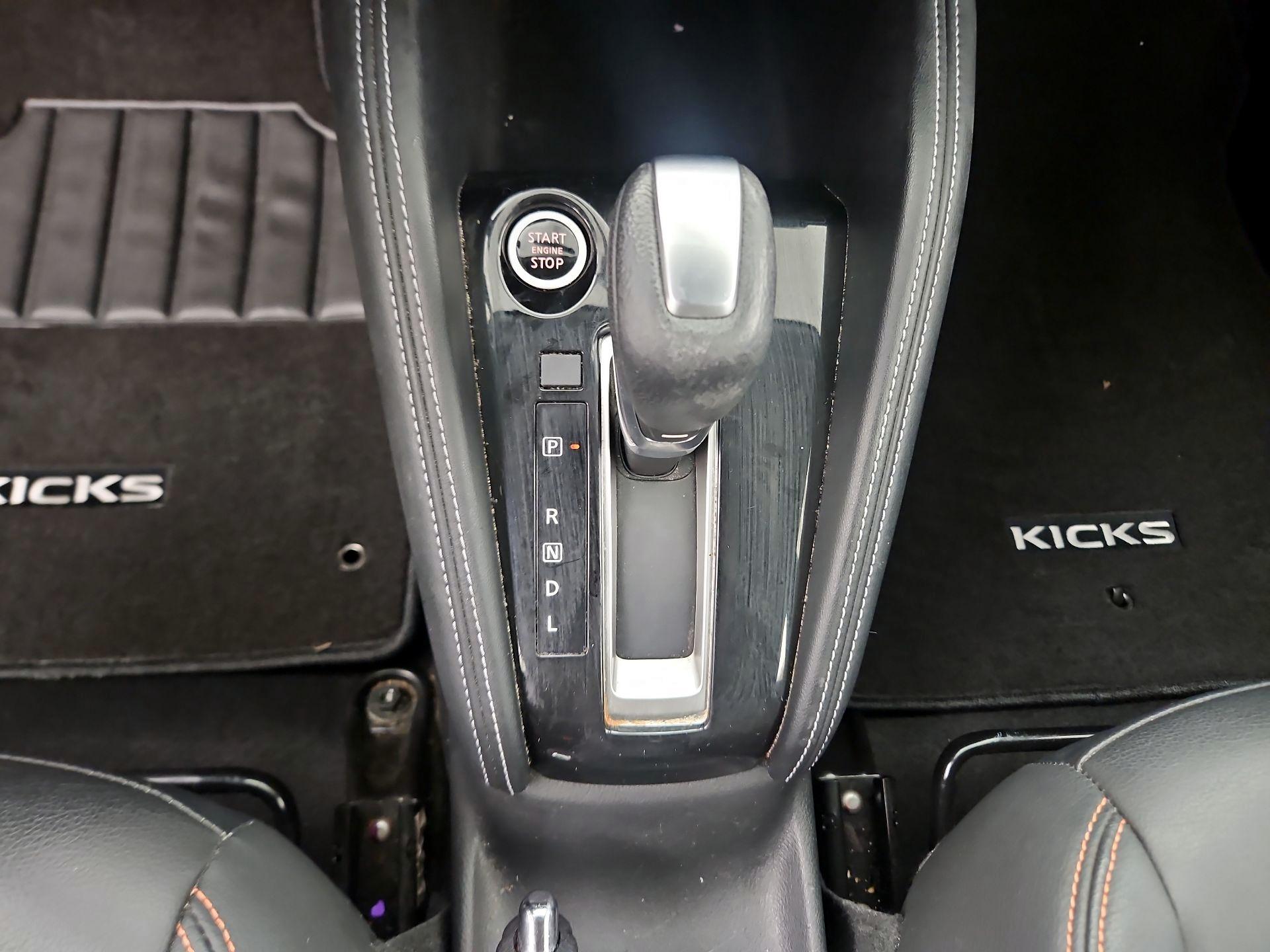 Thumbnail: 2019 Nissan Kicks - 15