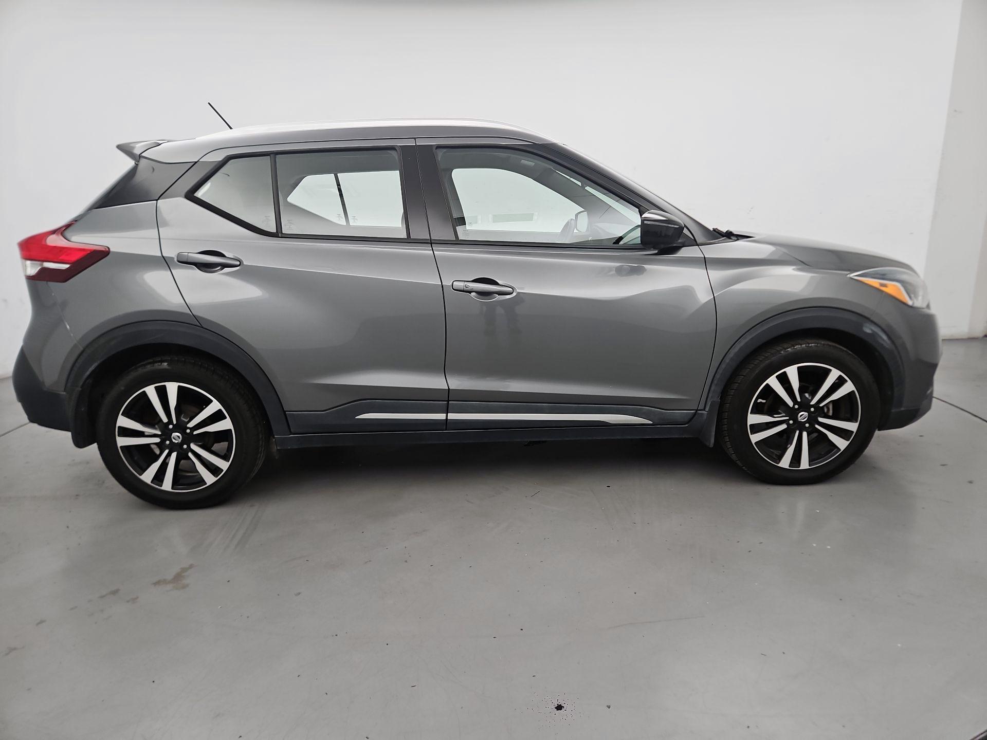 Thumbnail: 2019 Nissan Kicks - 4