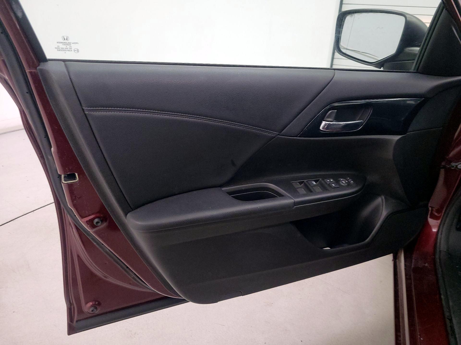 Thumbnail: 2014 Honda Accord - 12
