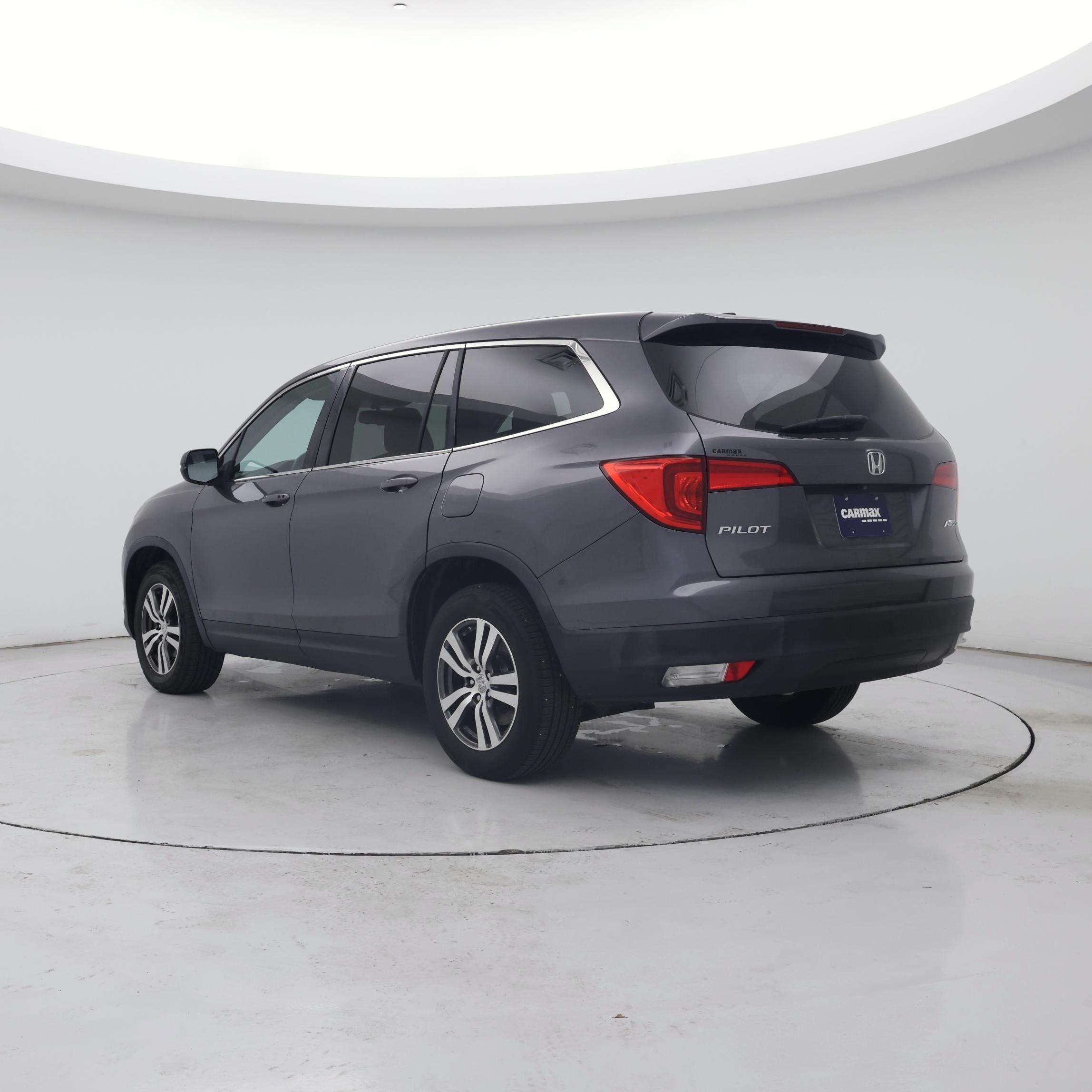 Thumbnail: 2016 Honda Pilot - 2