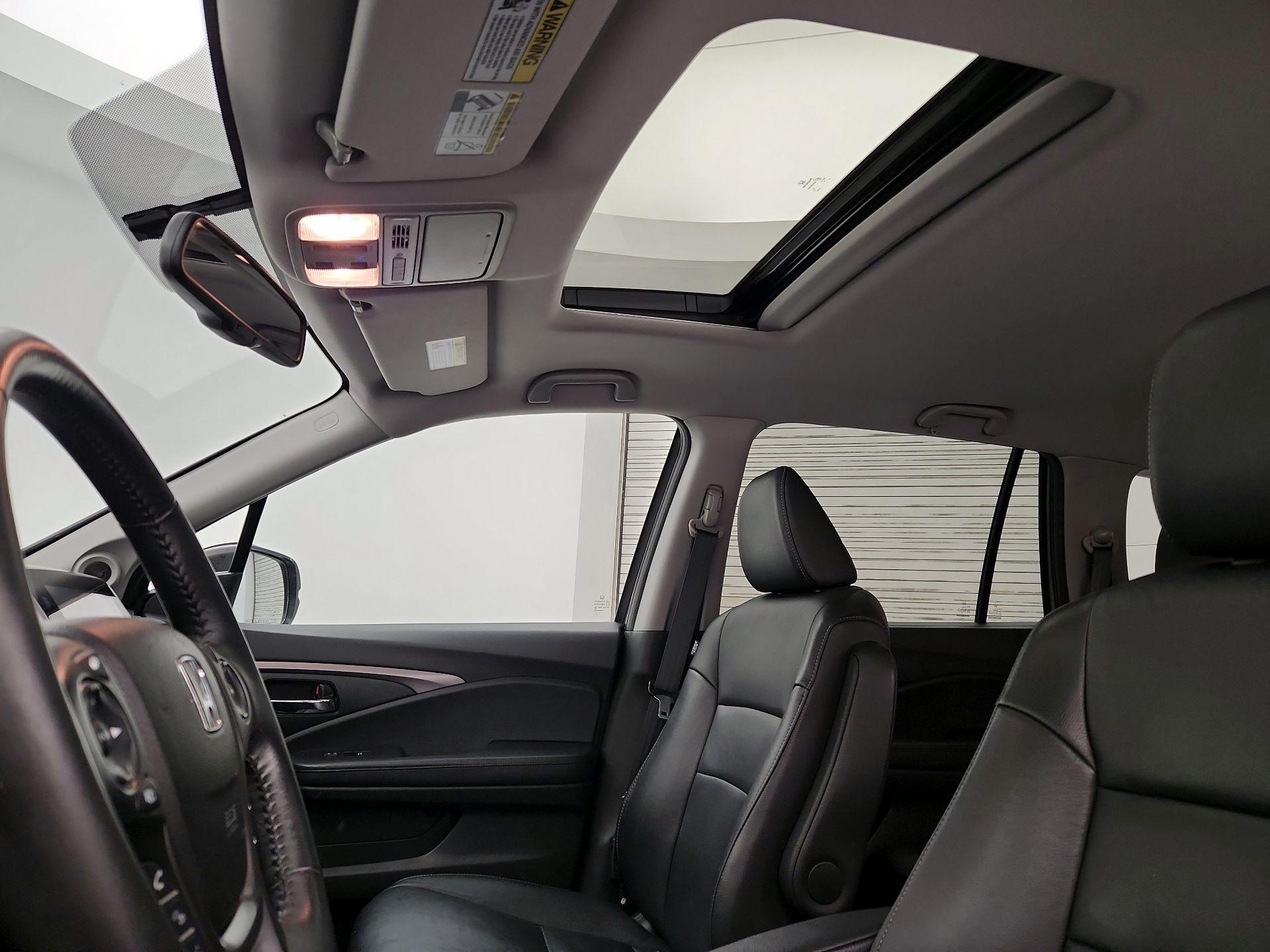 Thumbnail: 2016 Honda Pilot - 19