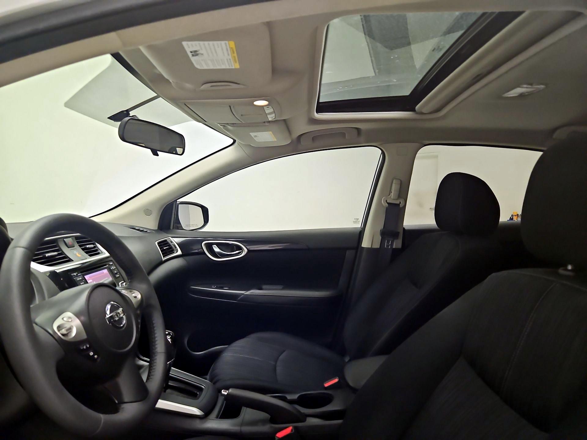 Thumbnail: 2016 Nissan Sentra - 19