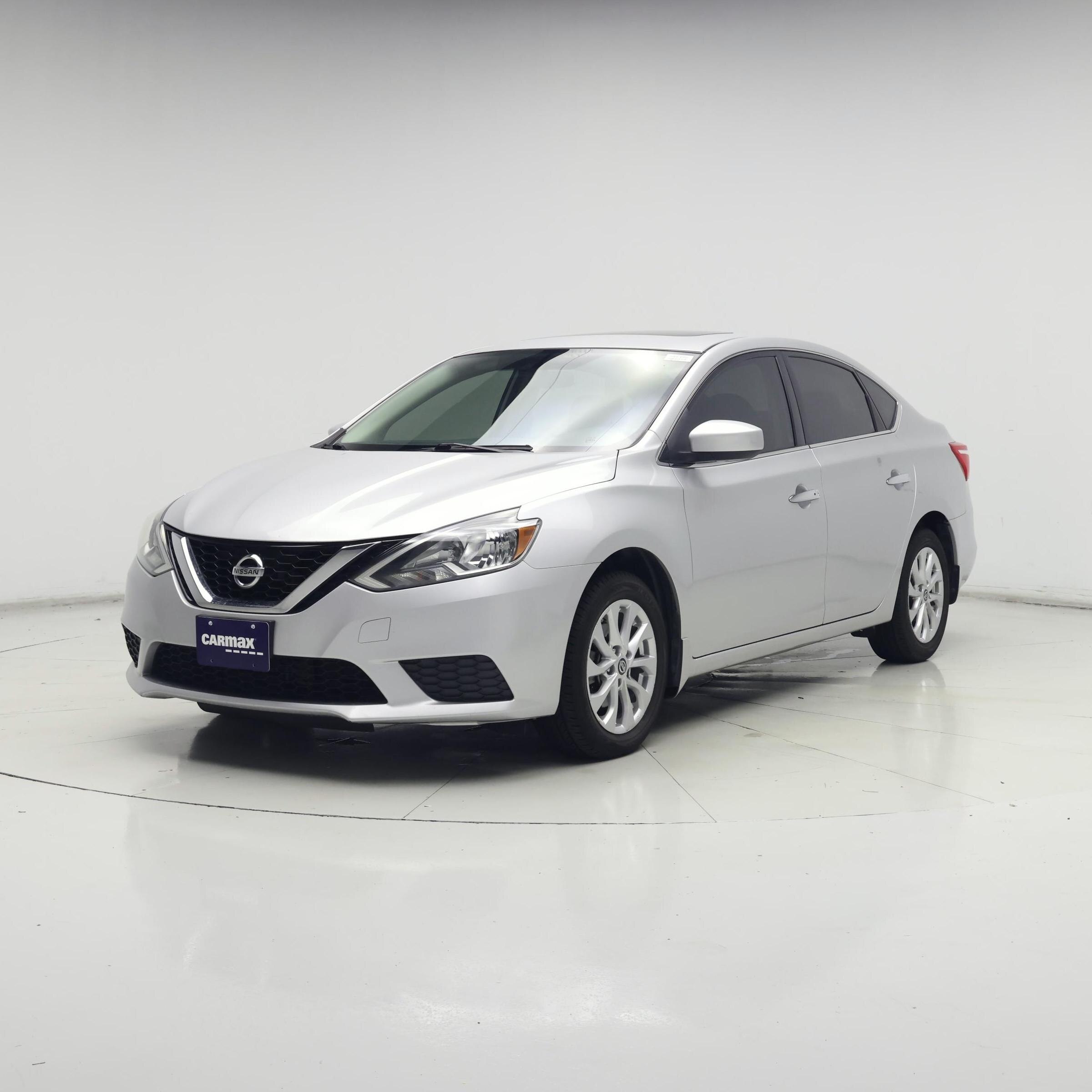 Thumbnail: 2016 Nissan Sentra - 4
