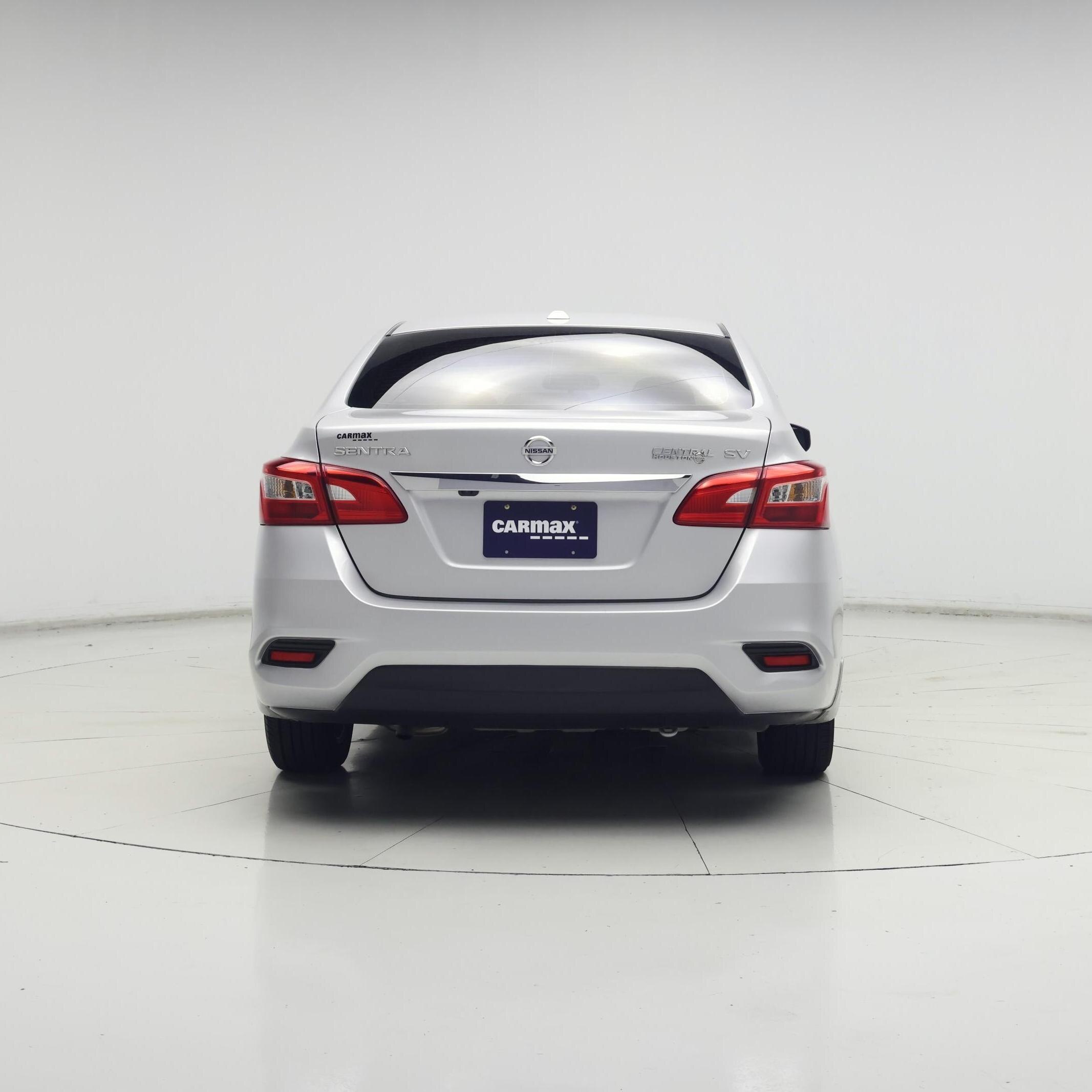 Thumbnail: 2016 Nissan Sentra - 6