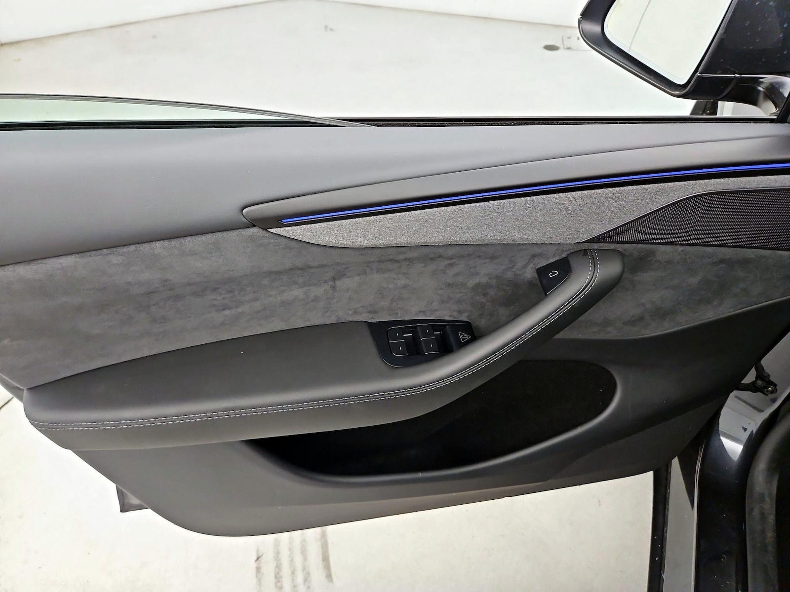 2026 Tesla Model Y Premium - Photo 13