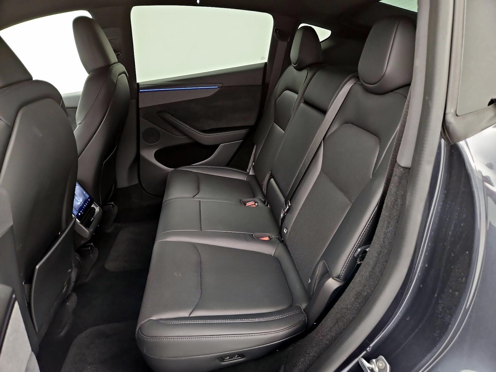 2026 Tesla Model Y Premium - Photo 19