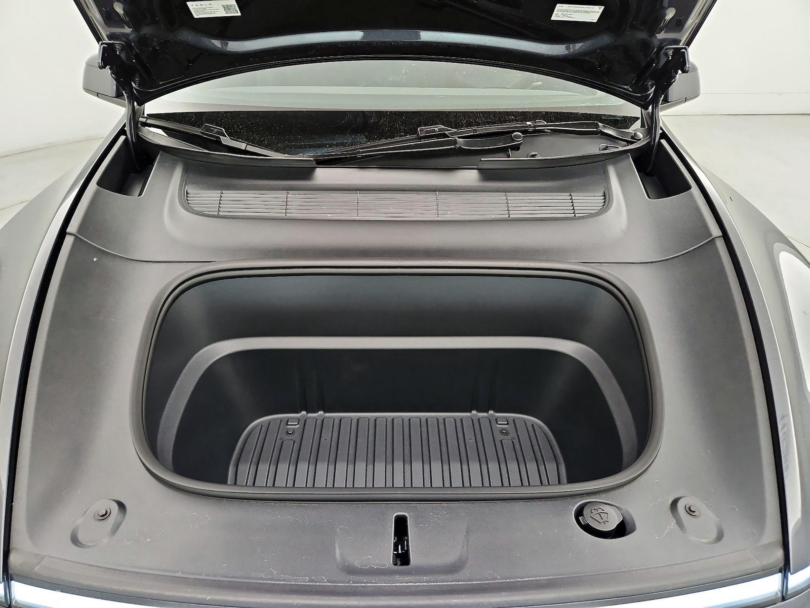 2026 Tesla Model Y Premium - Photo 22
