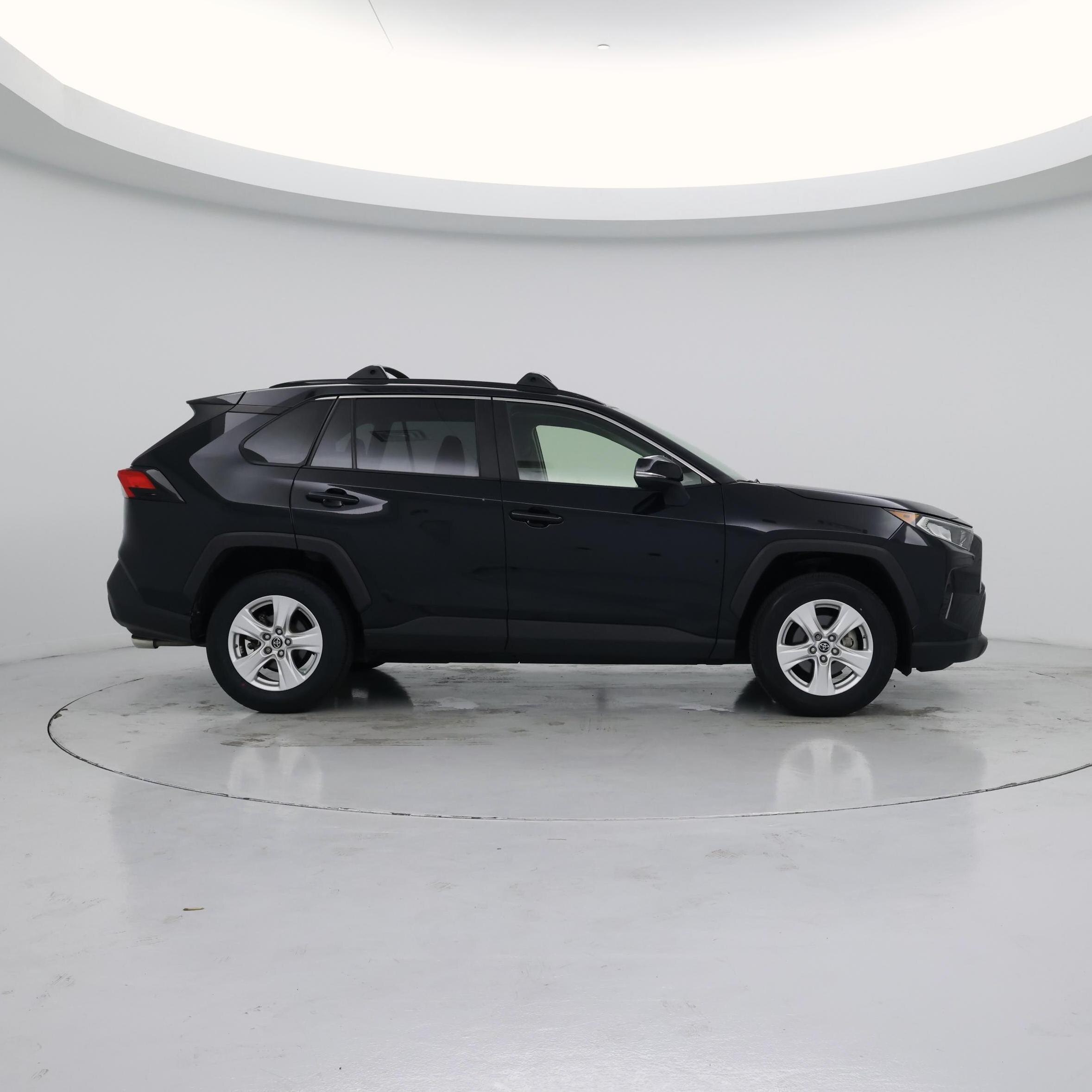 Thumbnail: 2019 Toyota RAV4 - 7