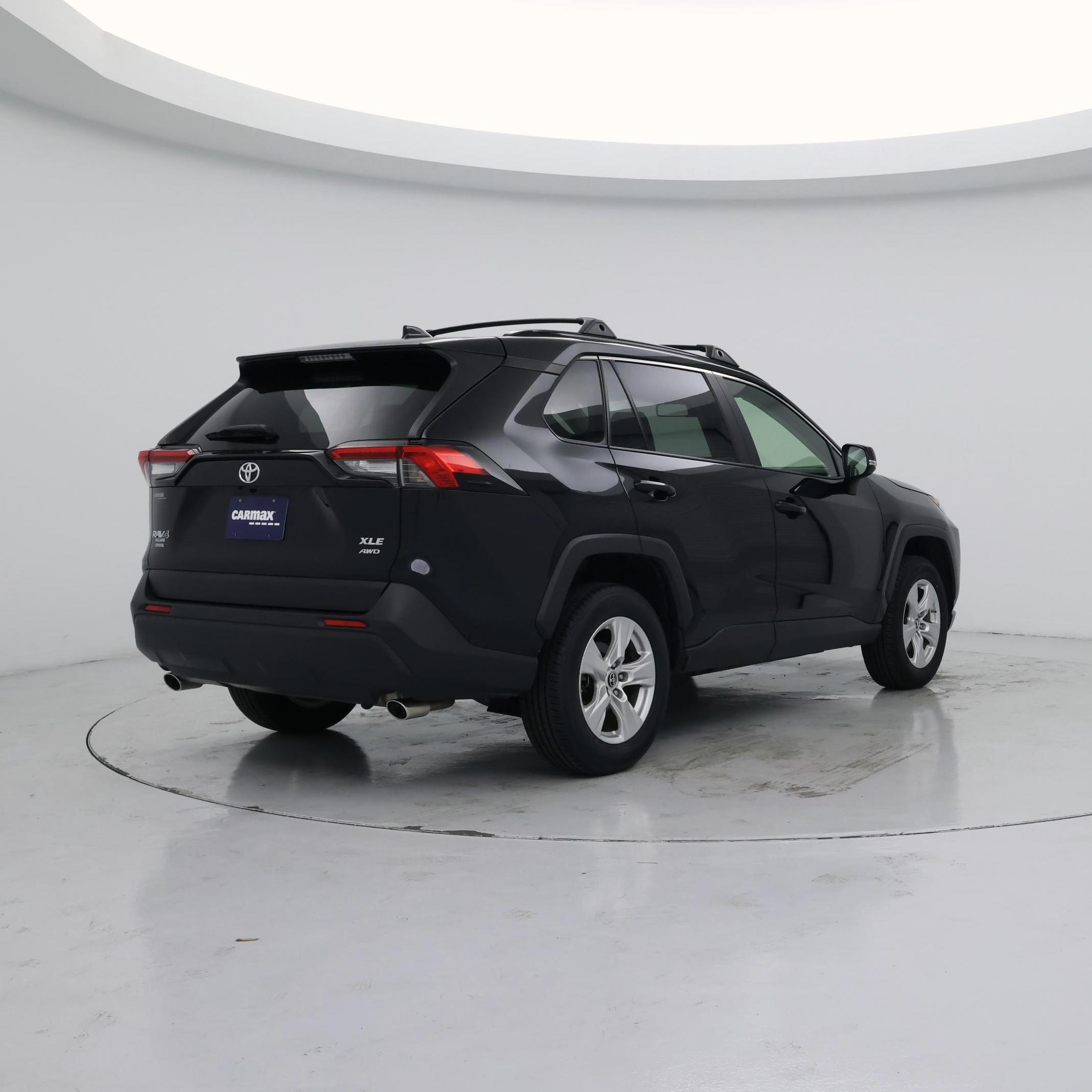 Thumbnail: 2019 Toyota RAV4 - 8