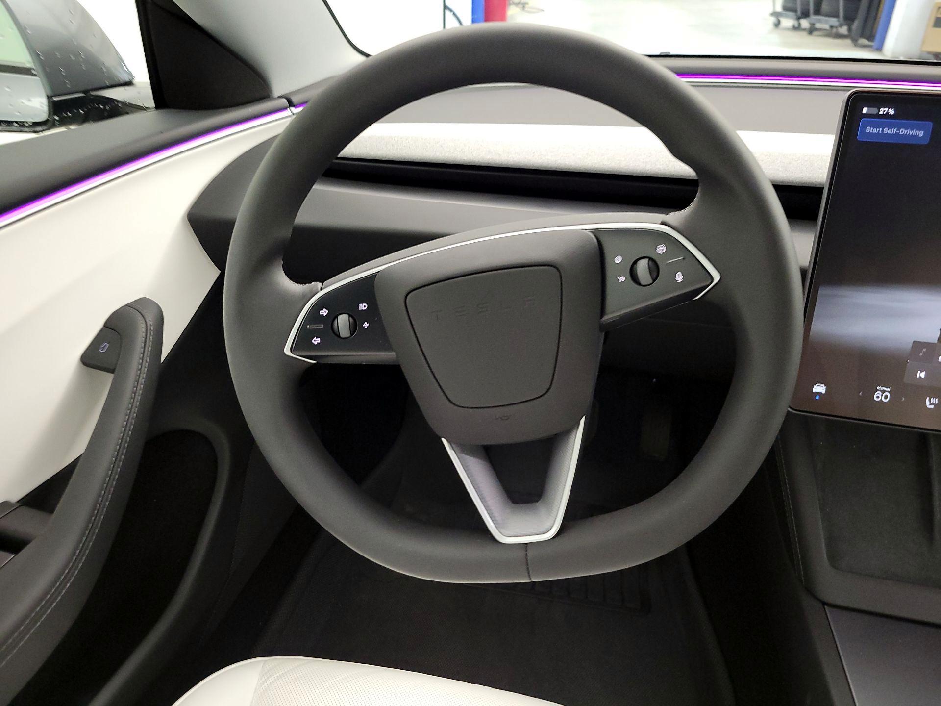 Thumbnail: 2024 Tesla Model 3 - 10