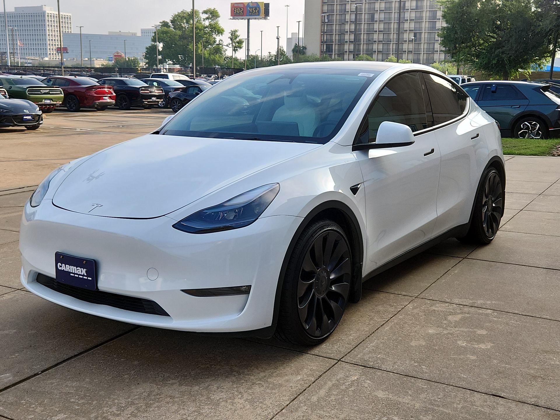 Thumbnail: 2023 Tesla Model Y - 3