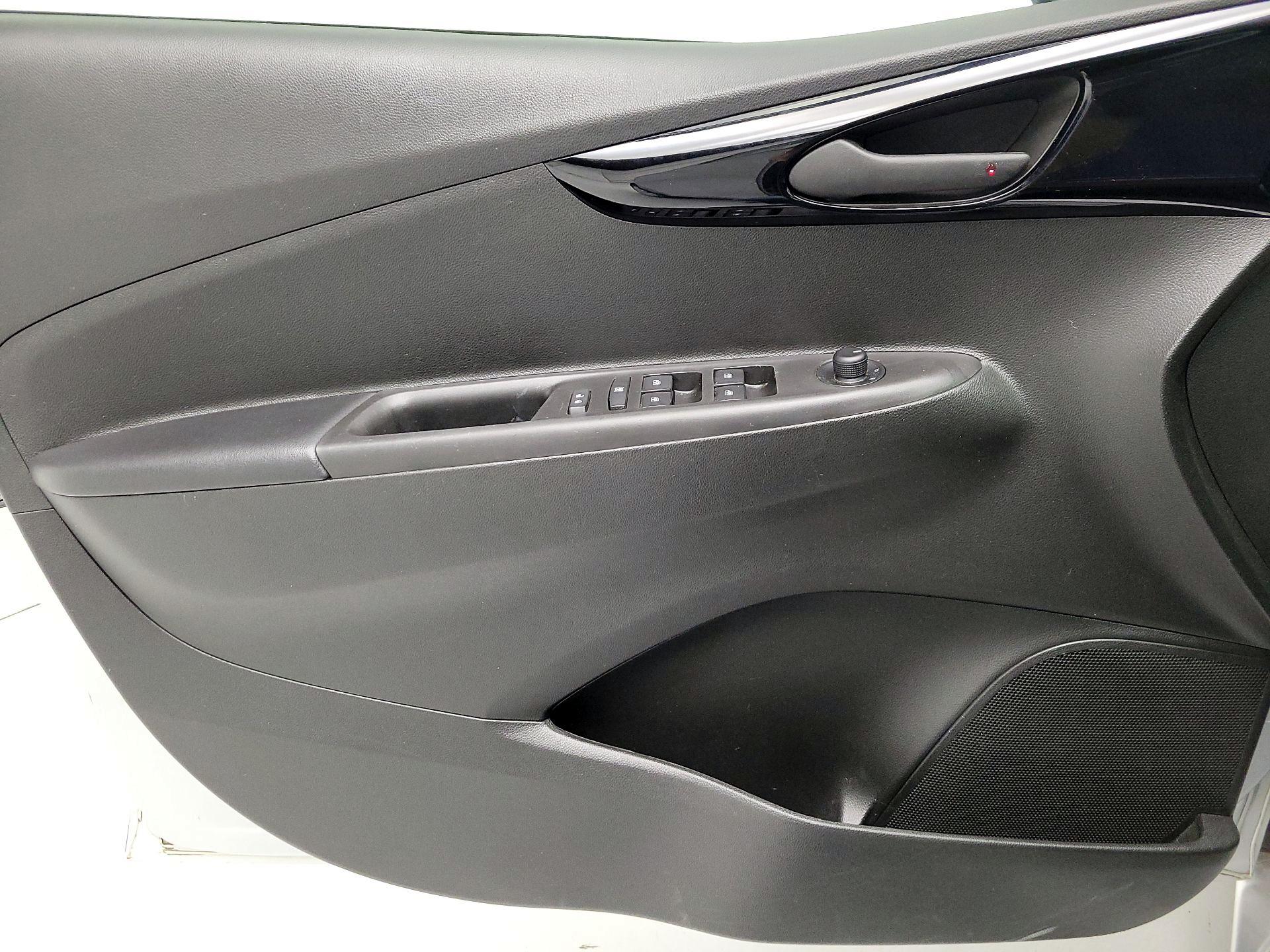 Thumbnail: 2018 Chevrolet Spark - 12