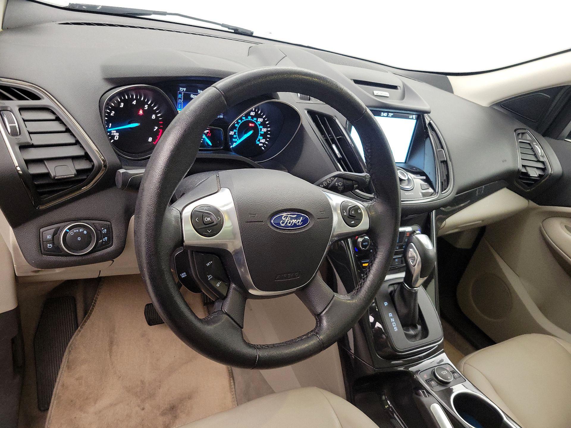 Thumbnail: 2016 Ford Escape - 9