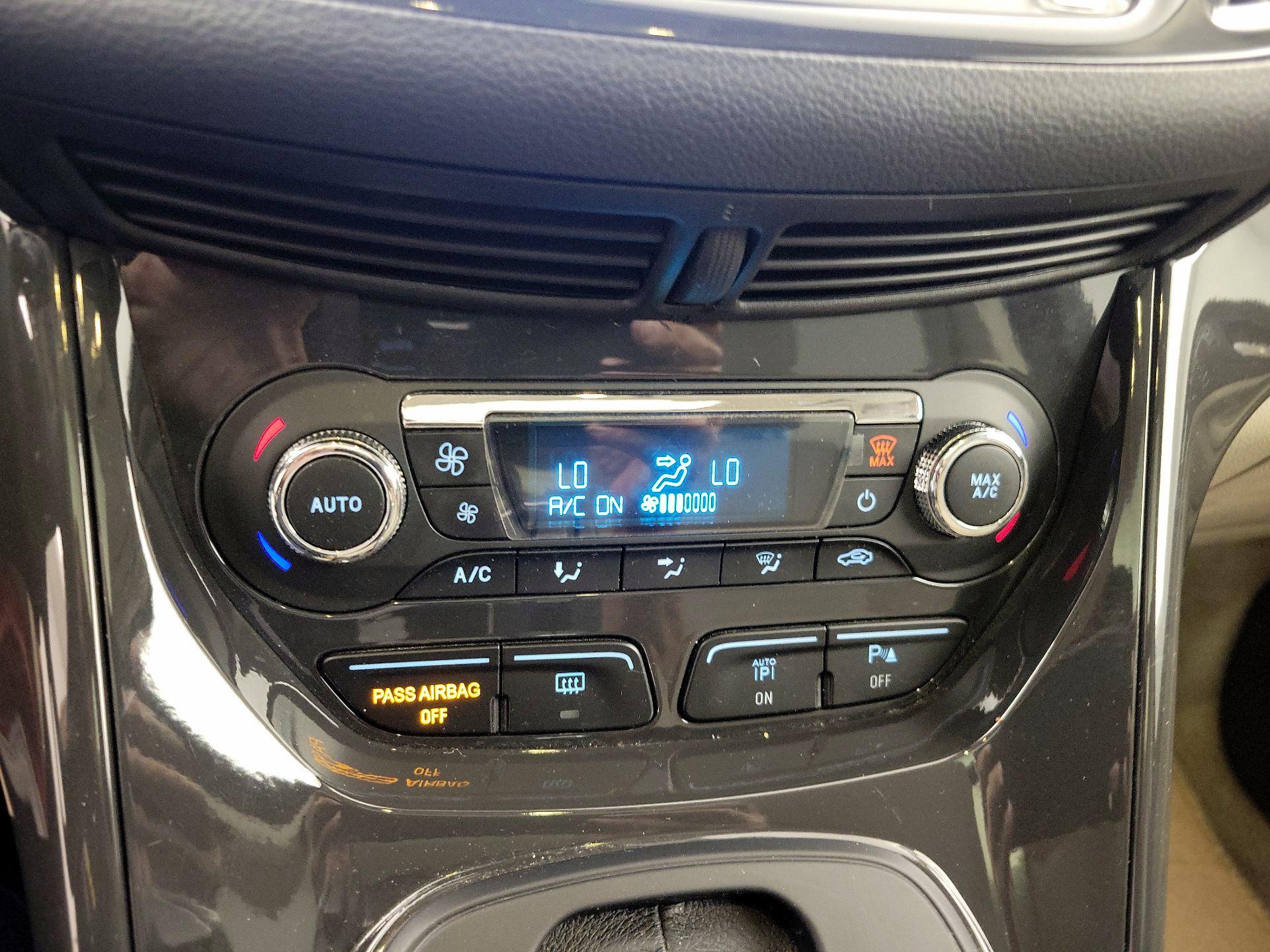 Thumbnail: 2016 Ford Escape - 17