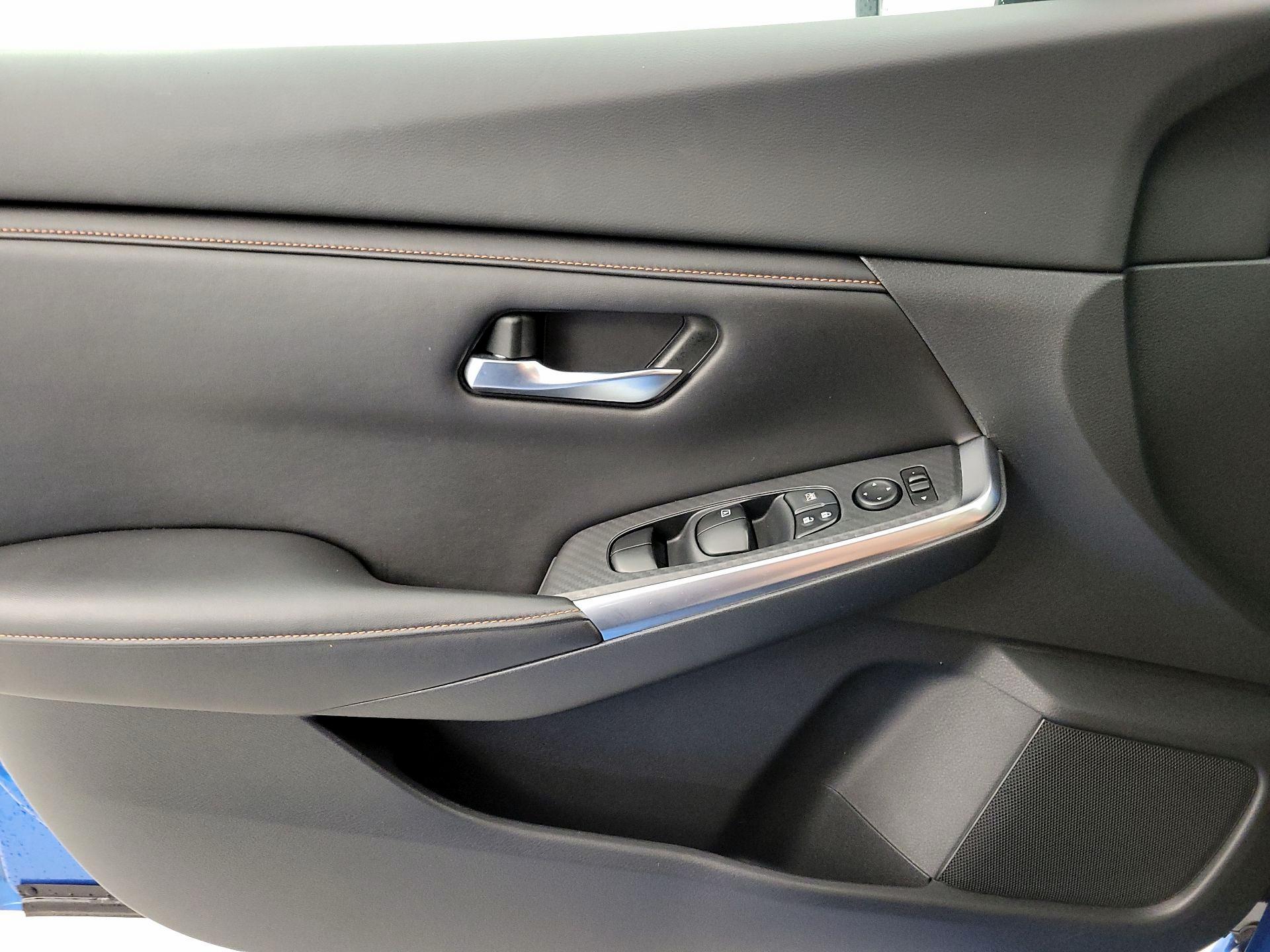 Thumbnail: 2020 Nissan Sentra - 12