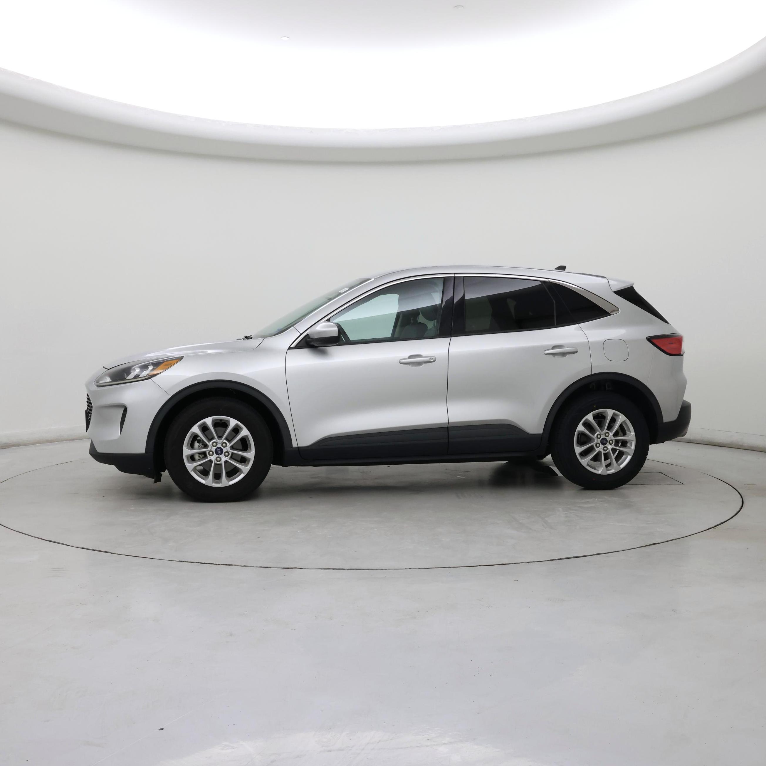 Thumbnail: 2020 Ford Escape - 3