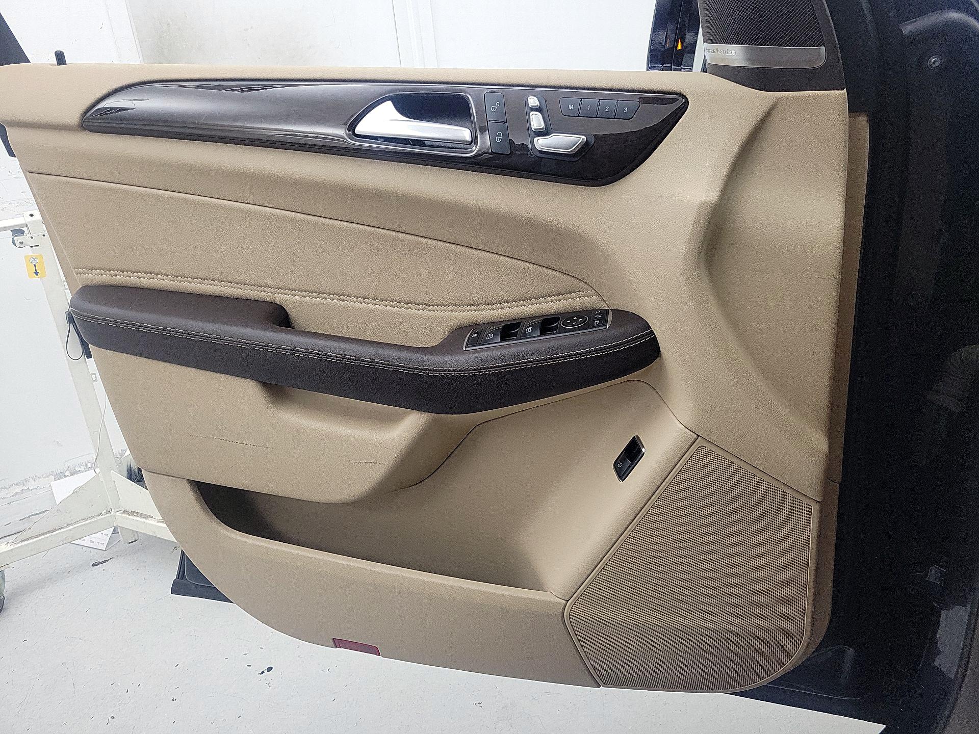 Thumbnail: 2019 Mercedes-Benz GLE - 12