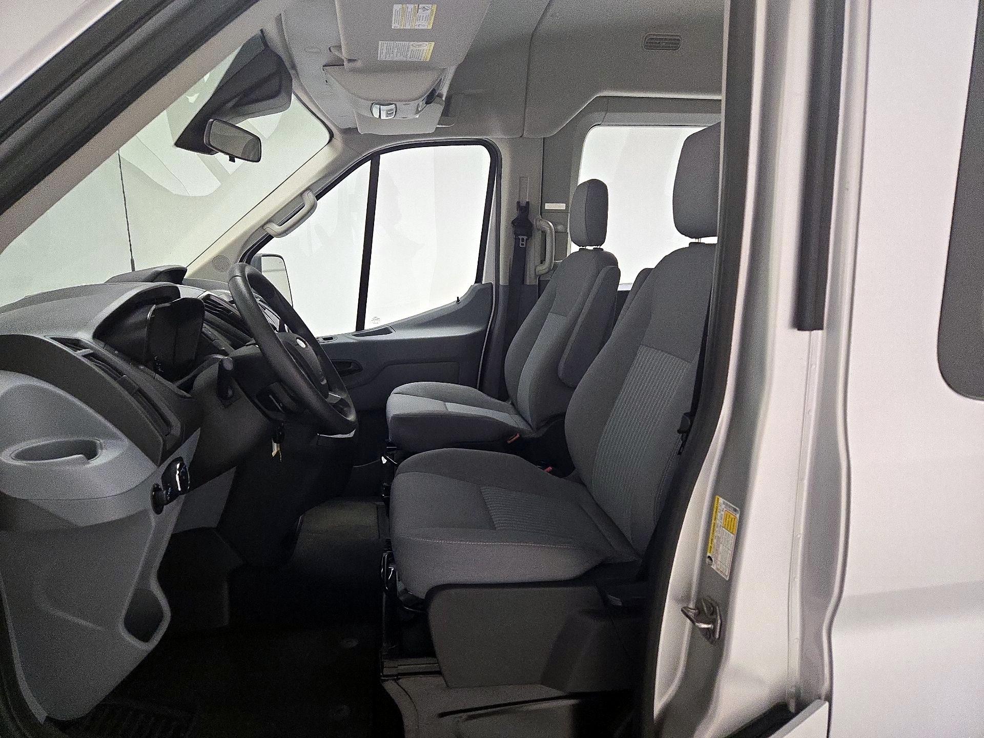 Thumbnail: 2015 Ford Transit Series - 11