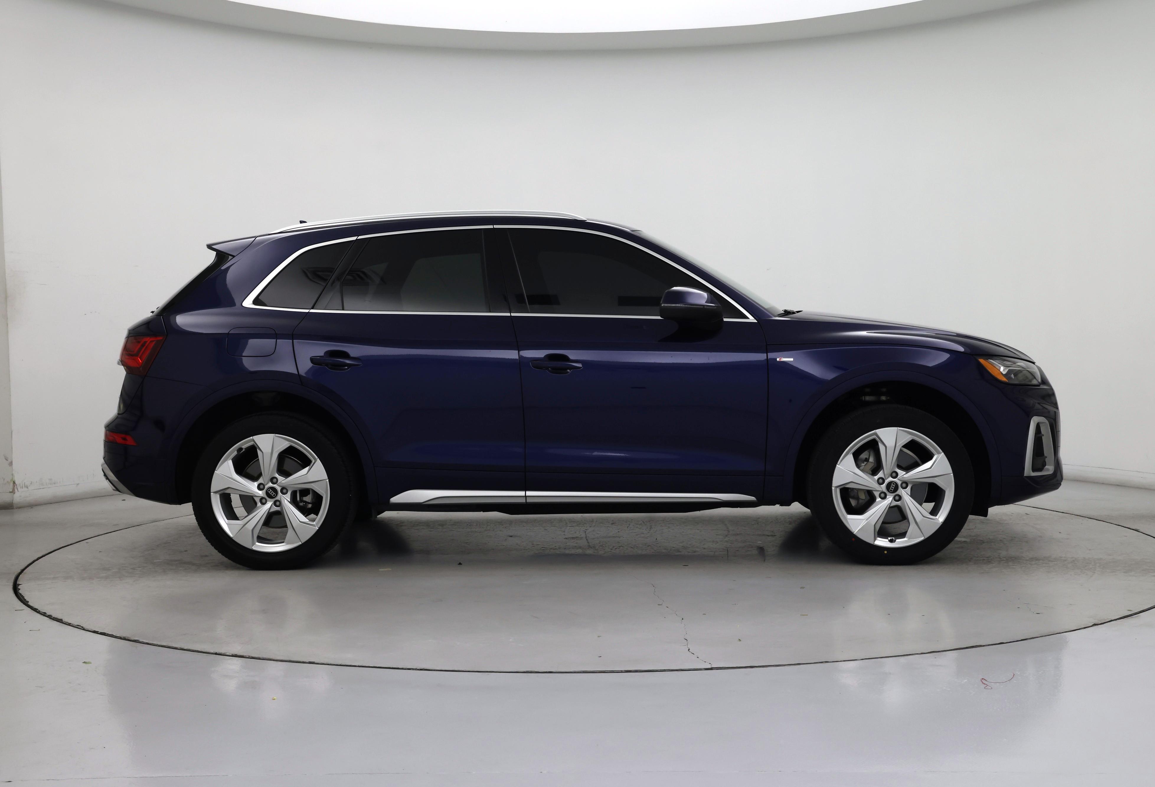Thumbnail: 2024 Audi Q5 - 7