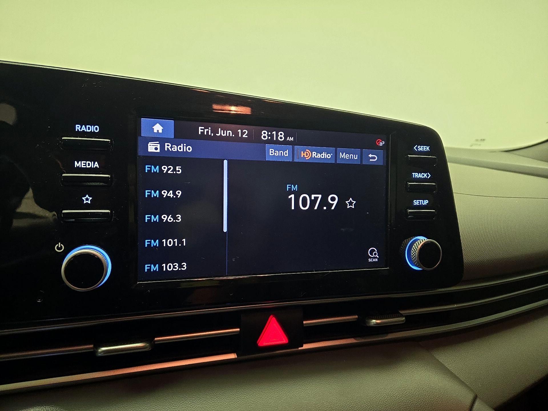 Thumbnail: 2022 Hyundai Elantra - 15
