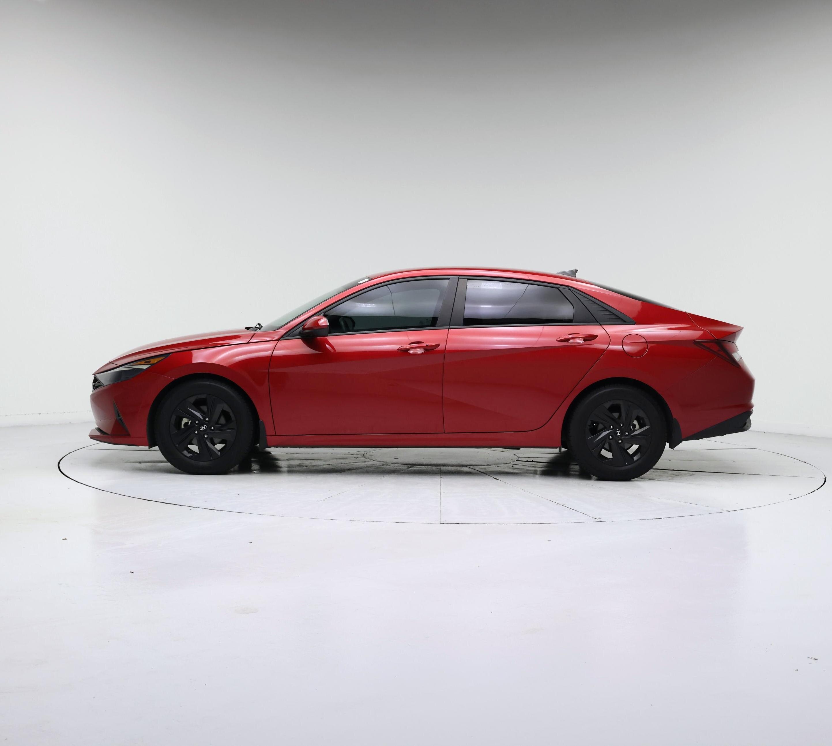Thumbnail: 2022 Hyundai Elantra - 3