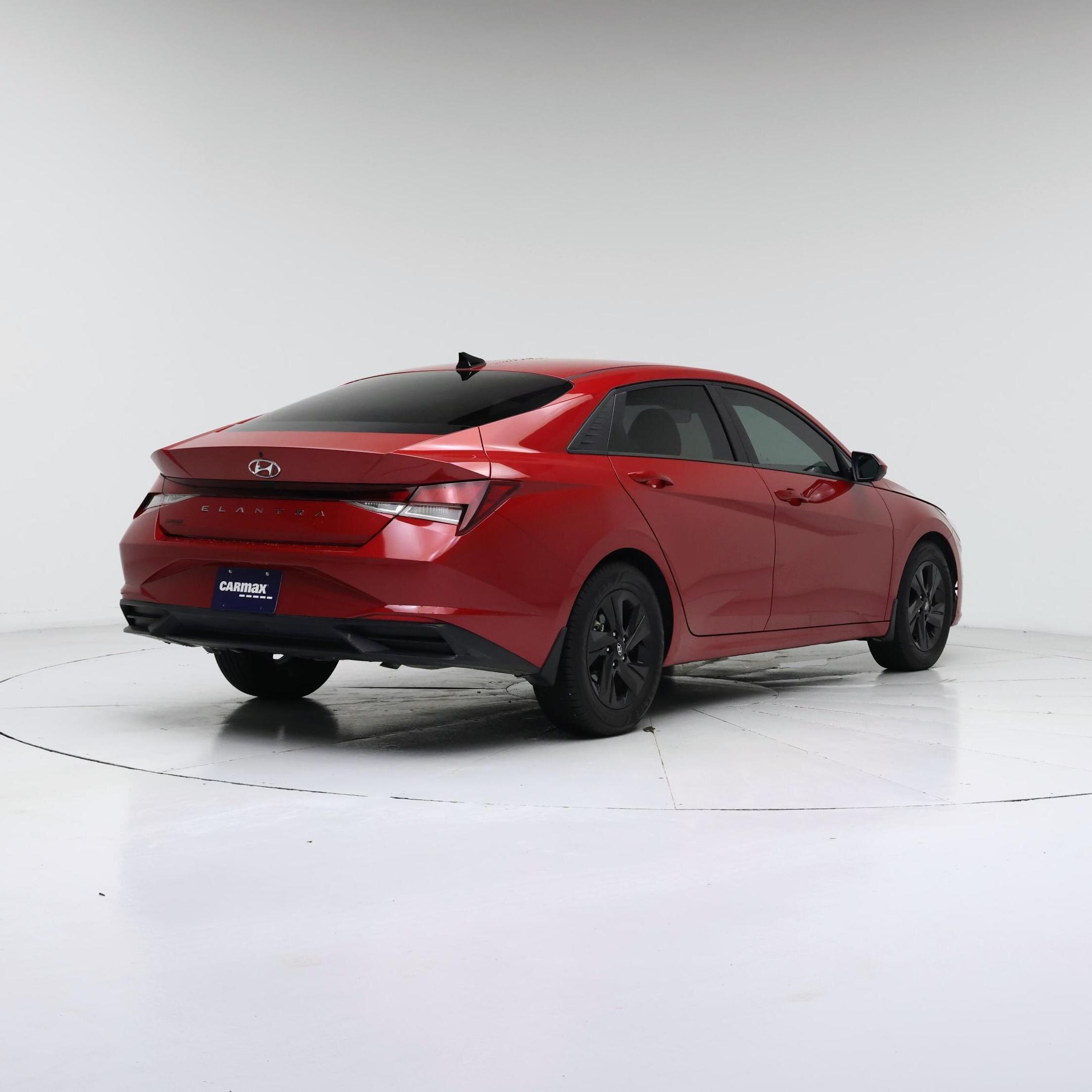 Thumbnail: 2022 Hyundai Elantra - 8